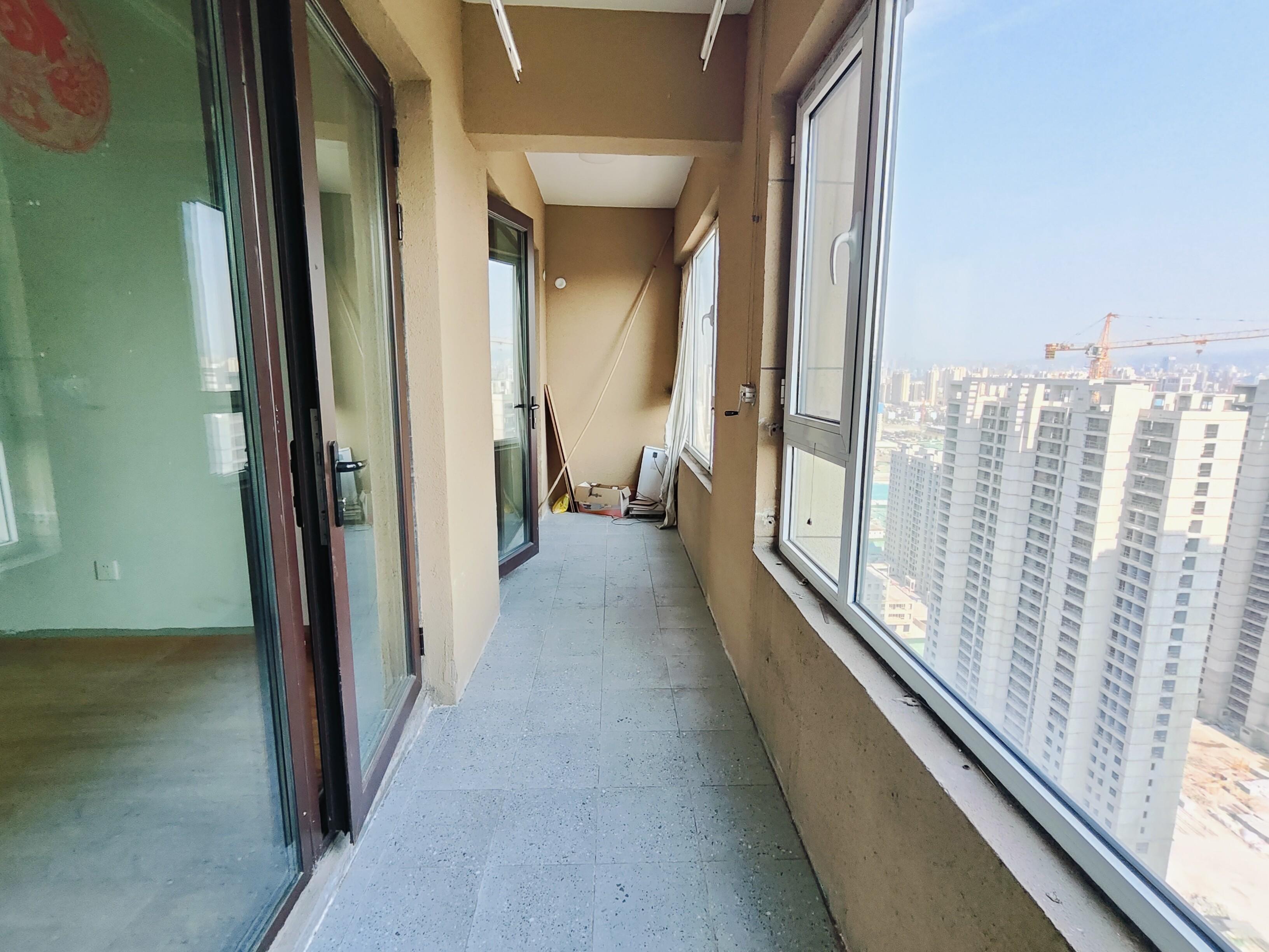 海尔云世界滟澜公馆花园