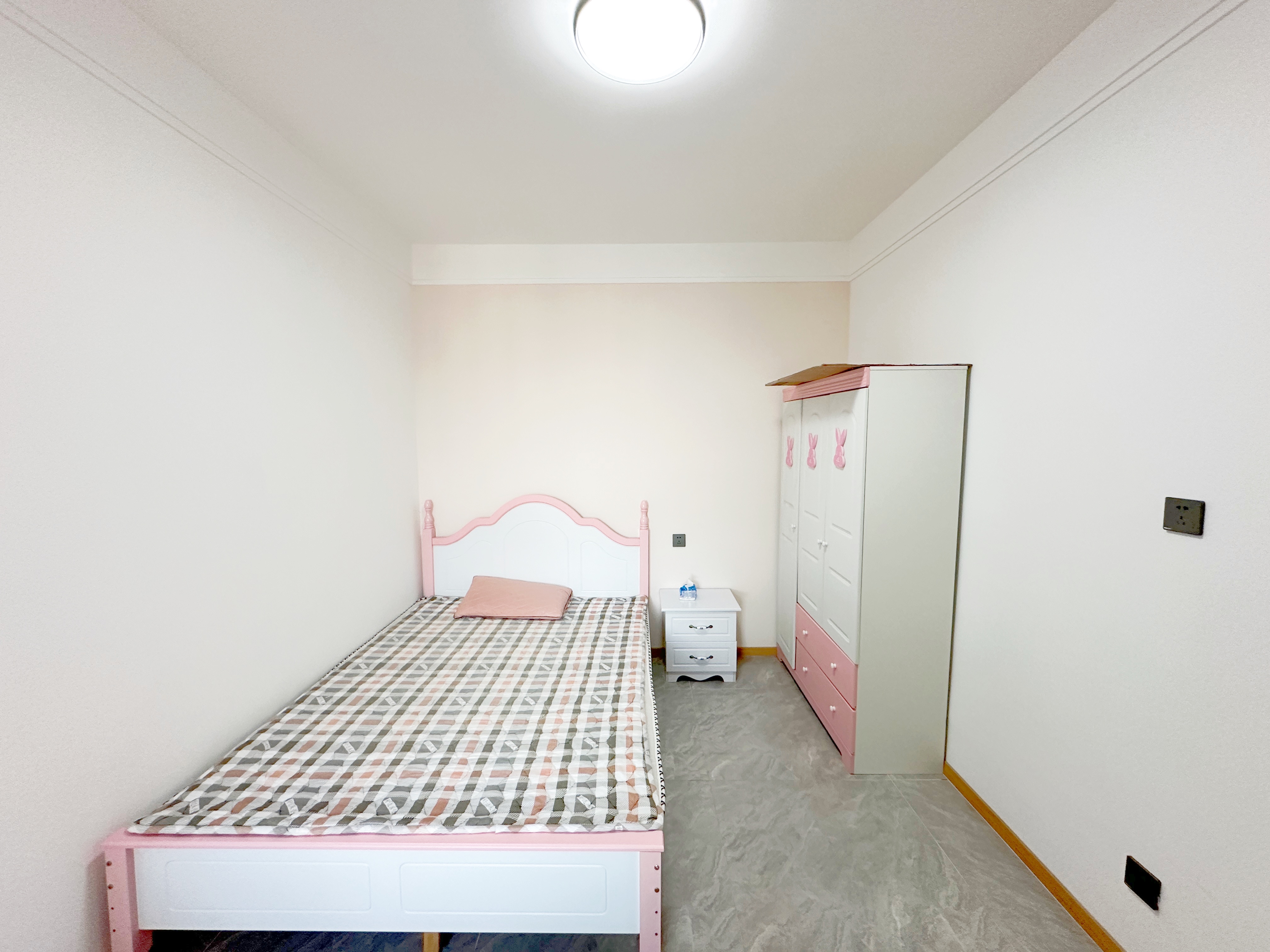 绿地新里梵尔赛公馆