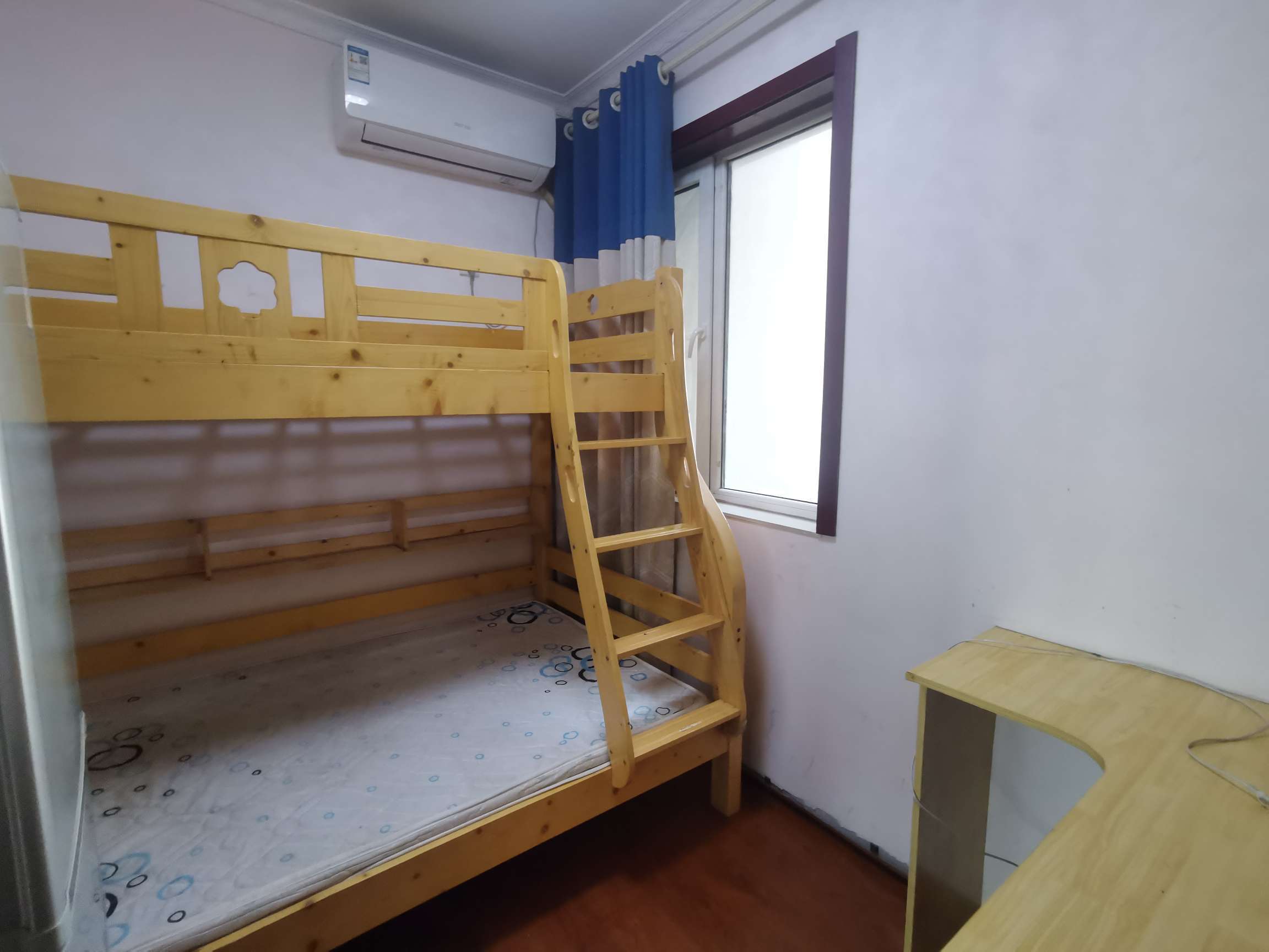 天鸿万象新天哈佛郡