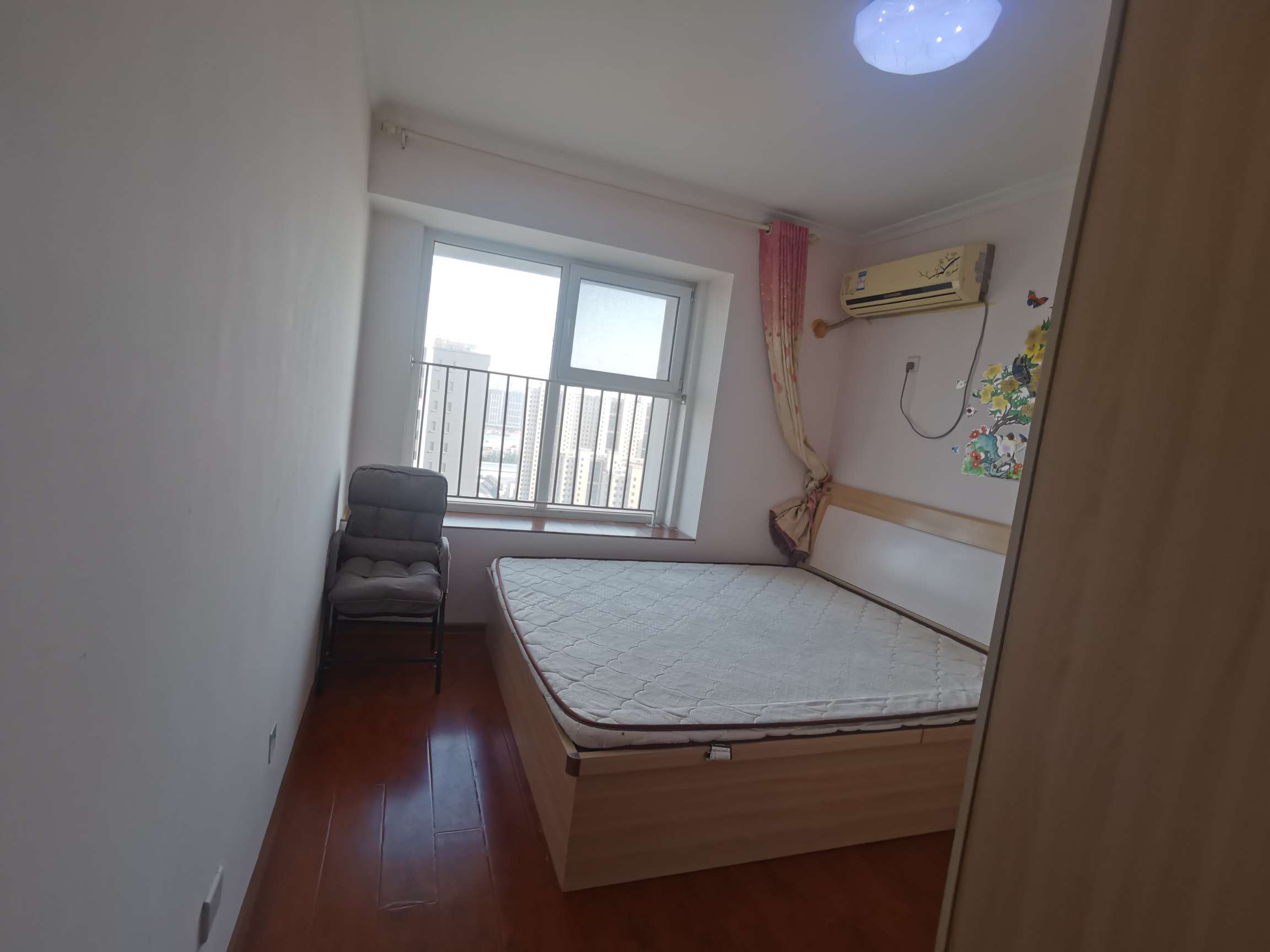 天鸿万象新天哈佛郡