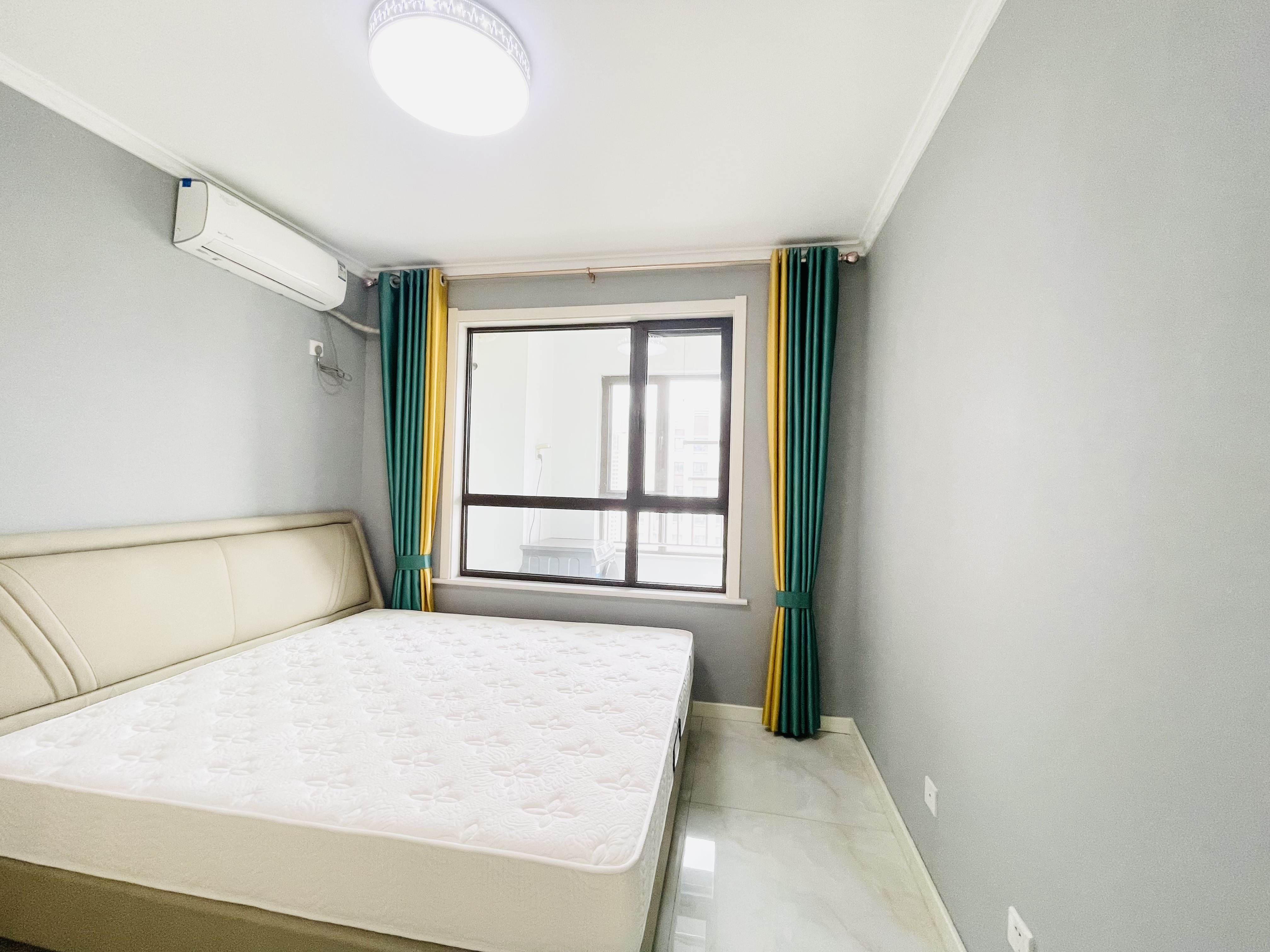 鲁邦奥林逸城西区