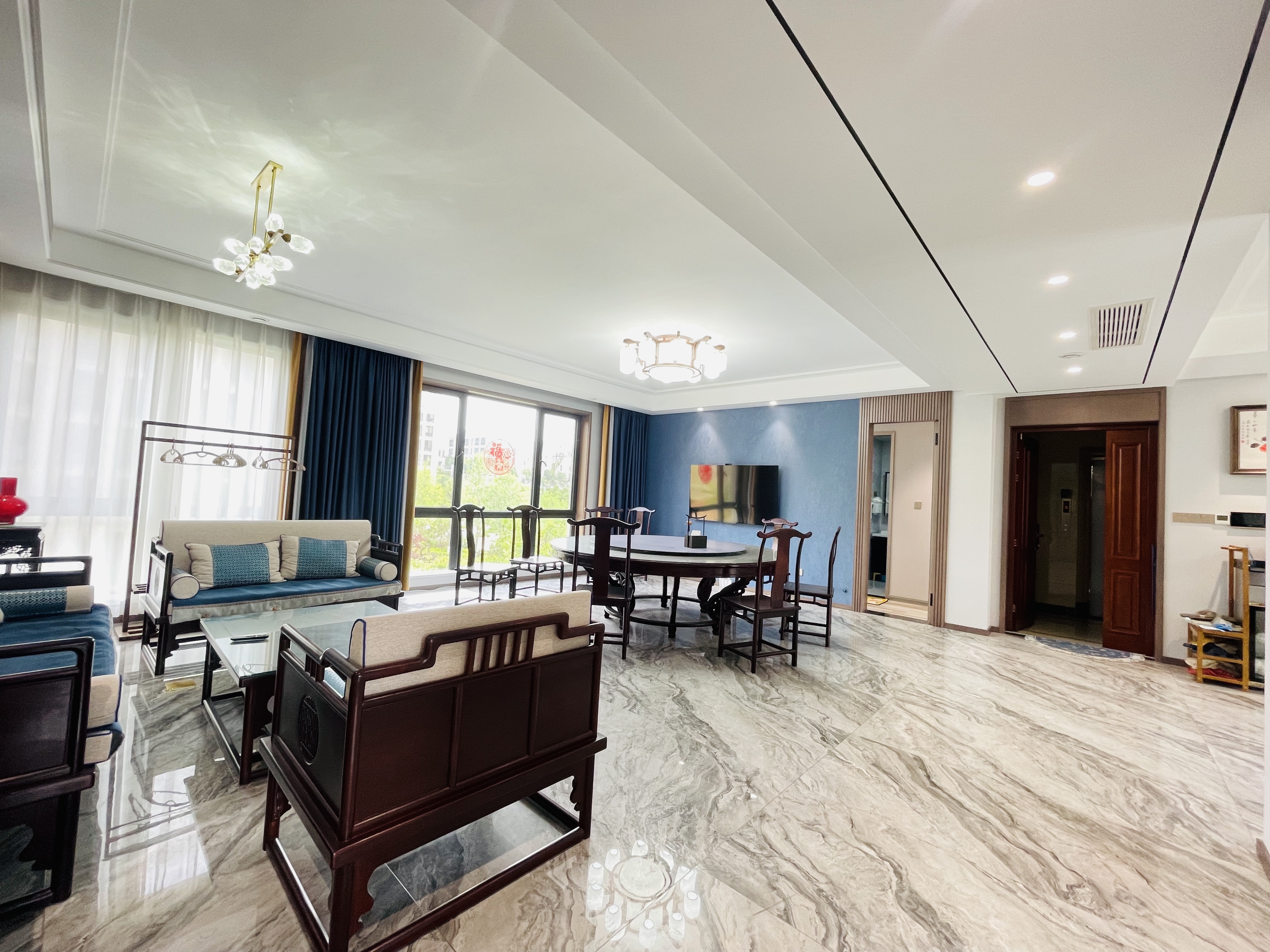  海尔绿城全运村 南北