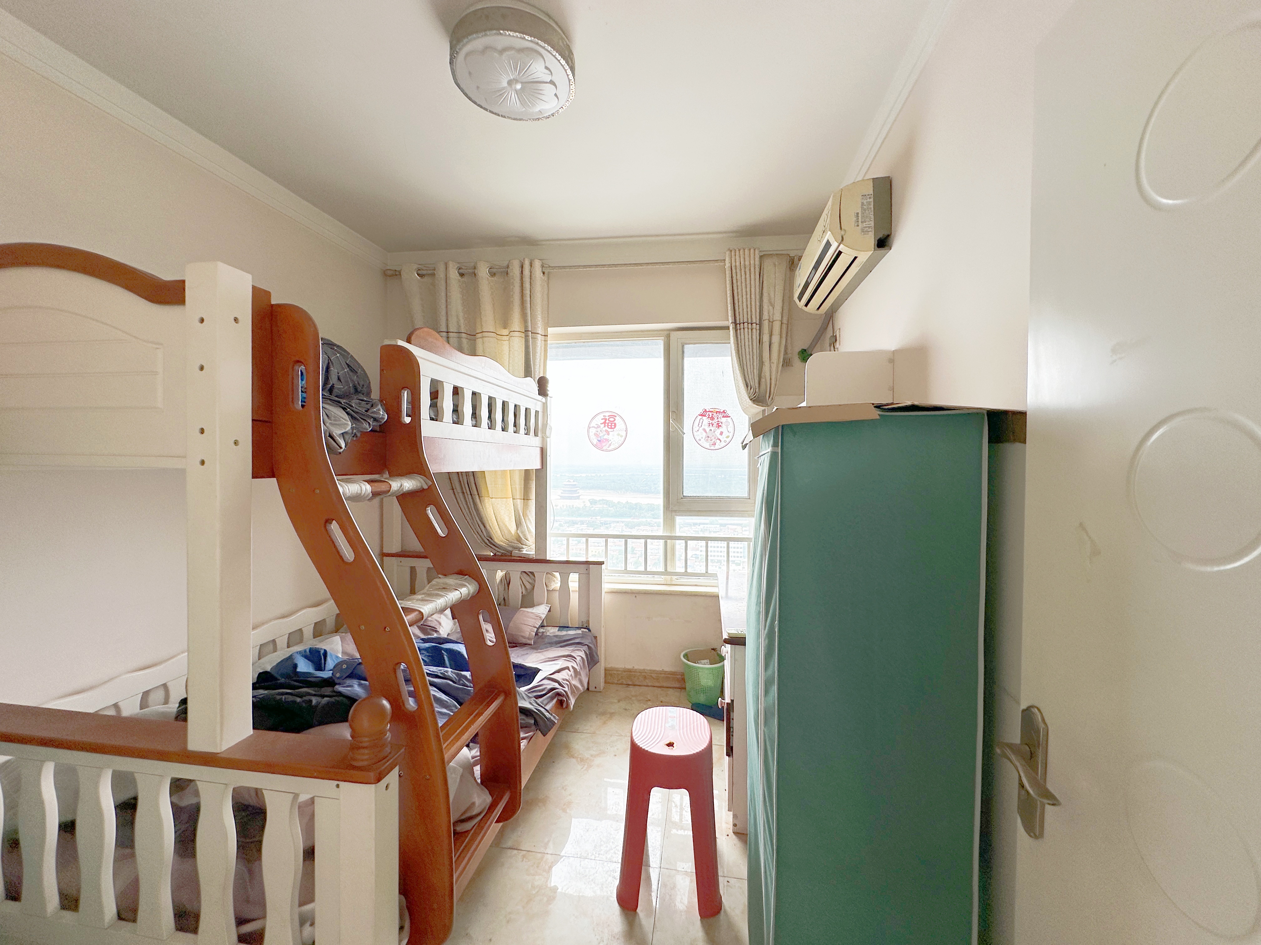 绿地新里梵尔赛公馆