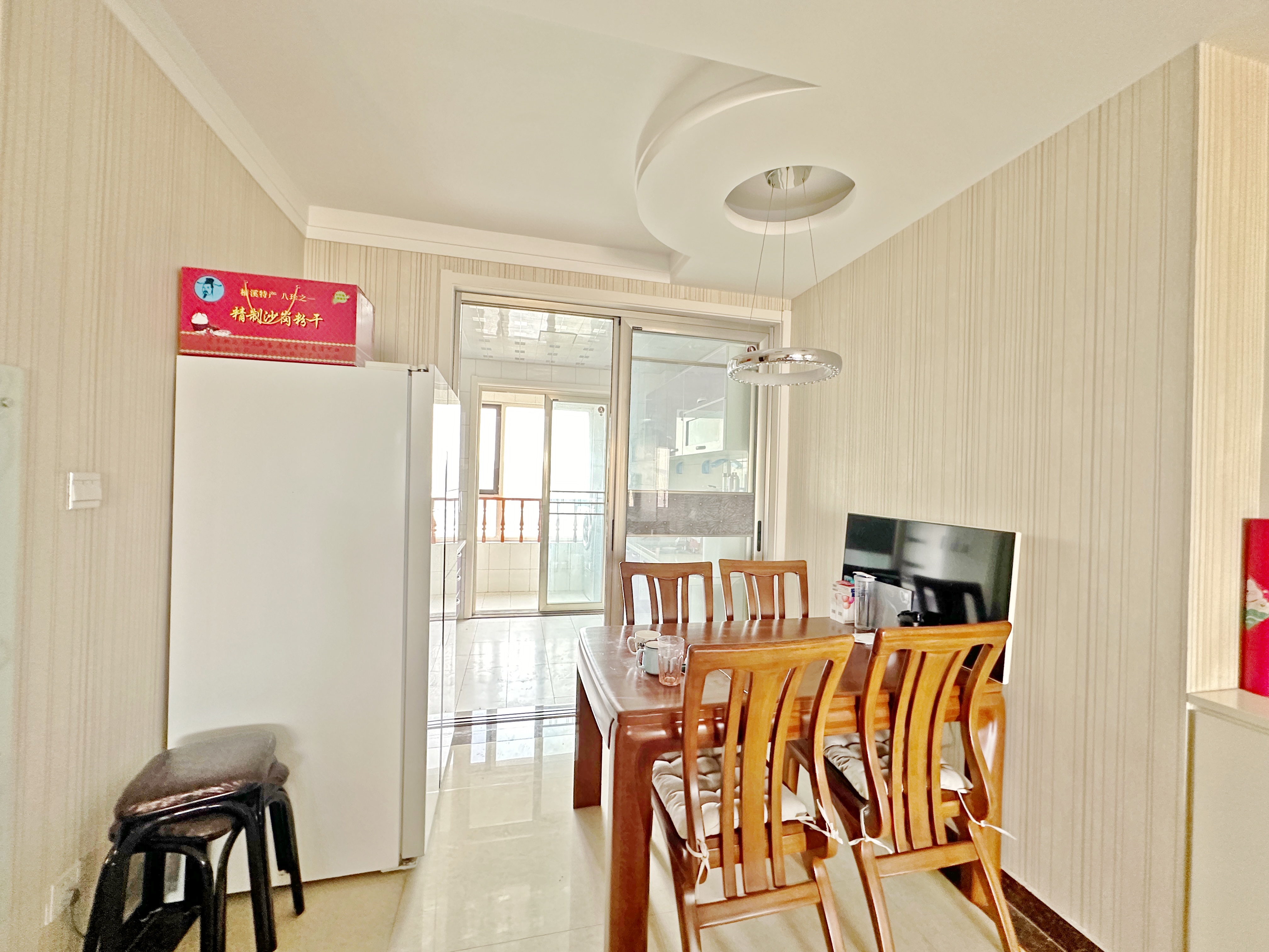 绿地新里卢浮公馆