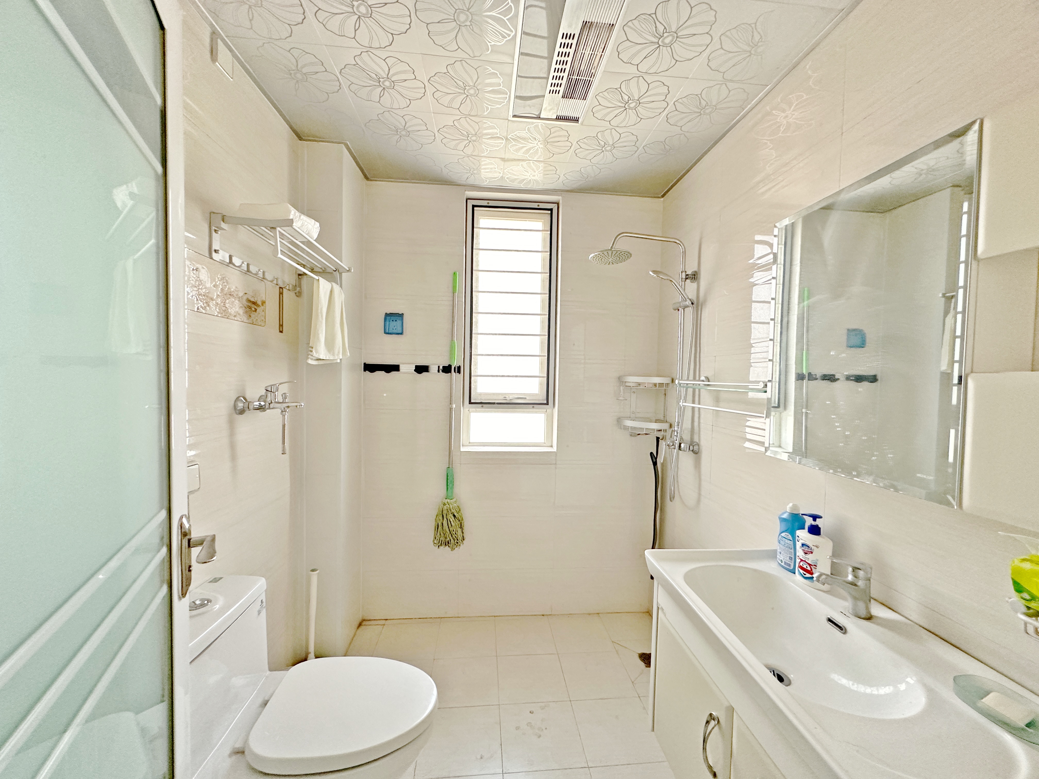 绿地新里卢浮公馆