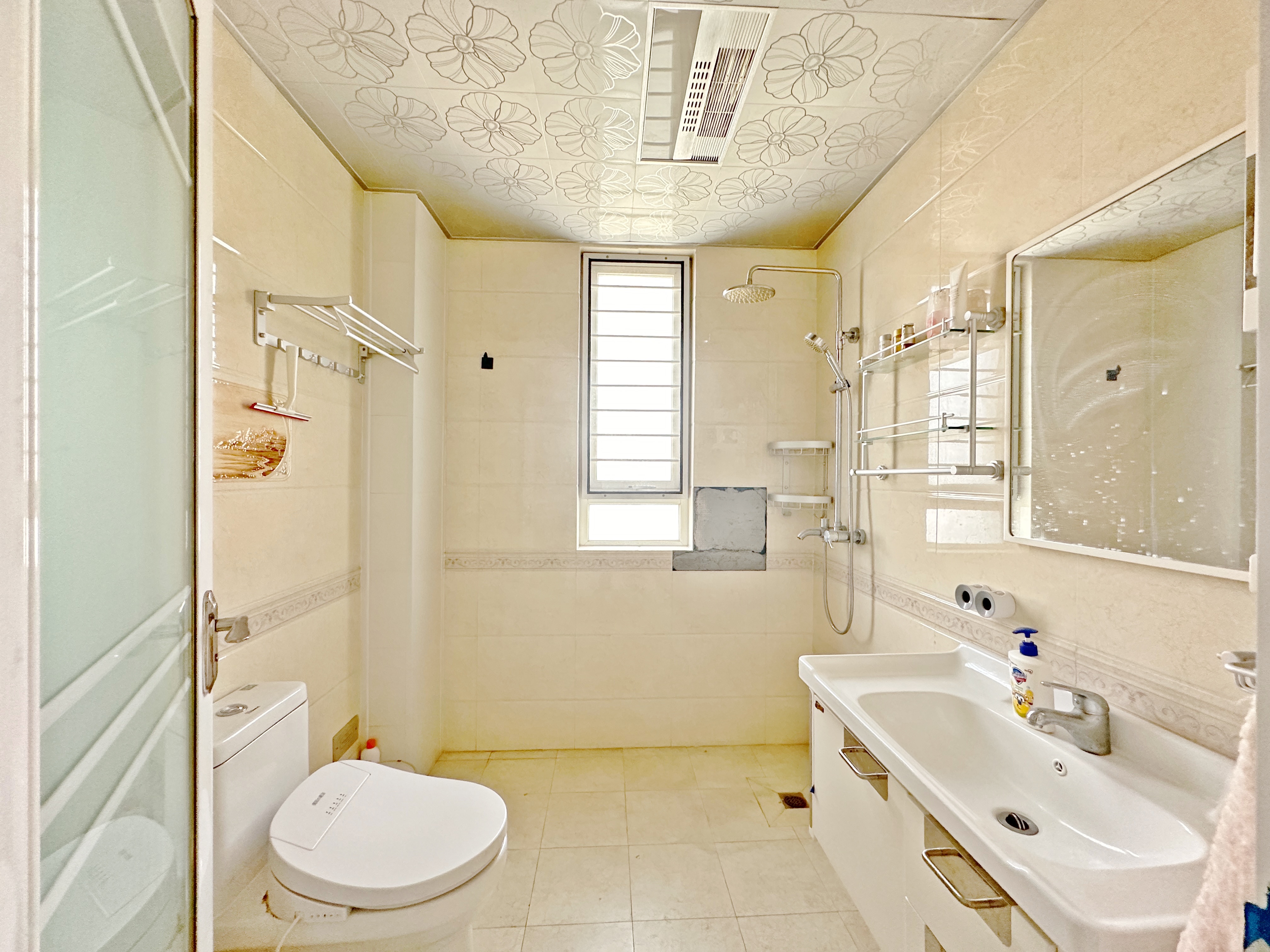 绿地新里卢浮公馆