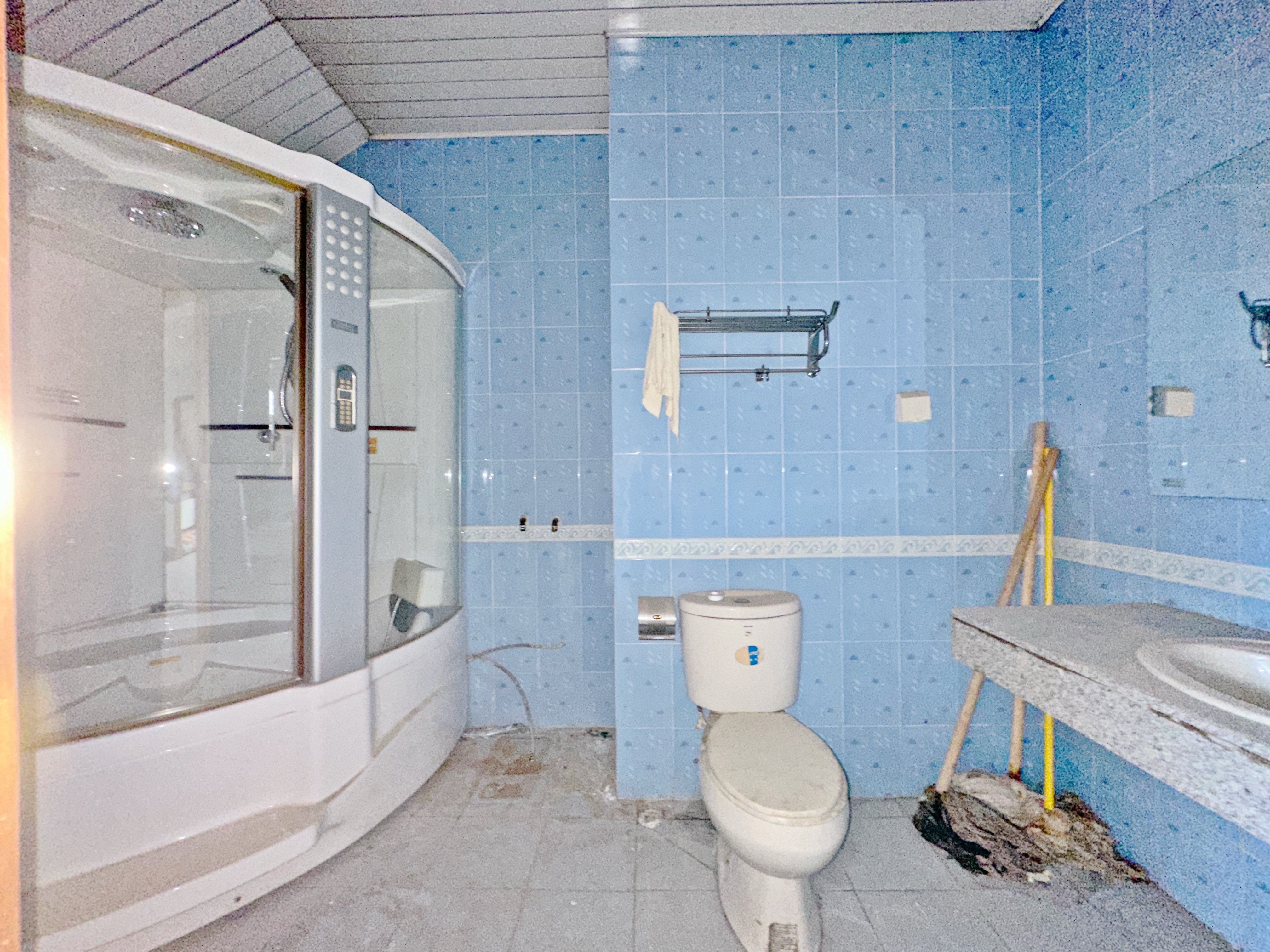 卧龙花园龙昌苑(四区)