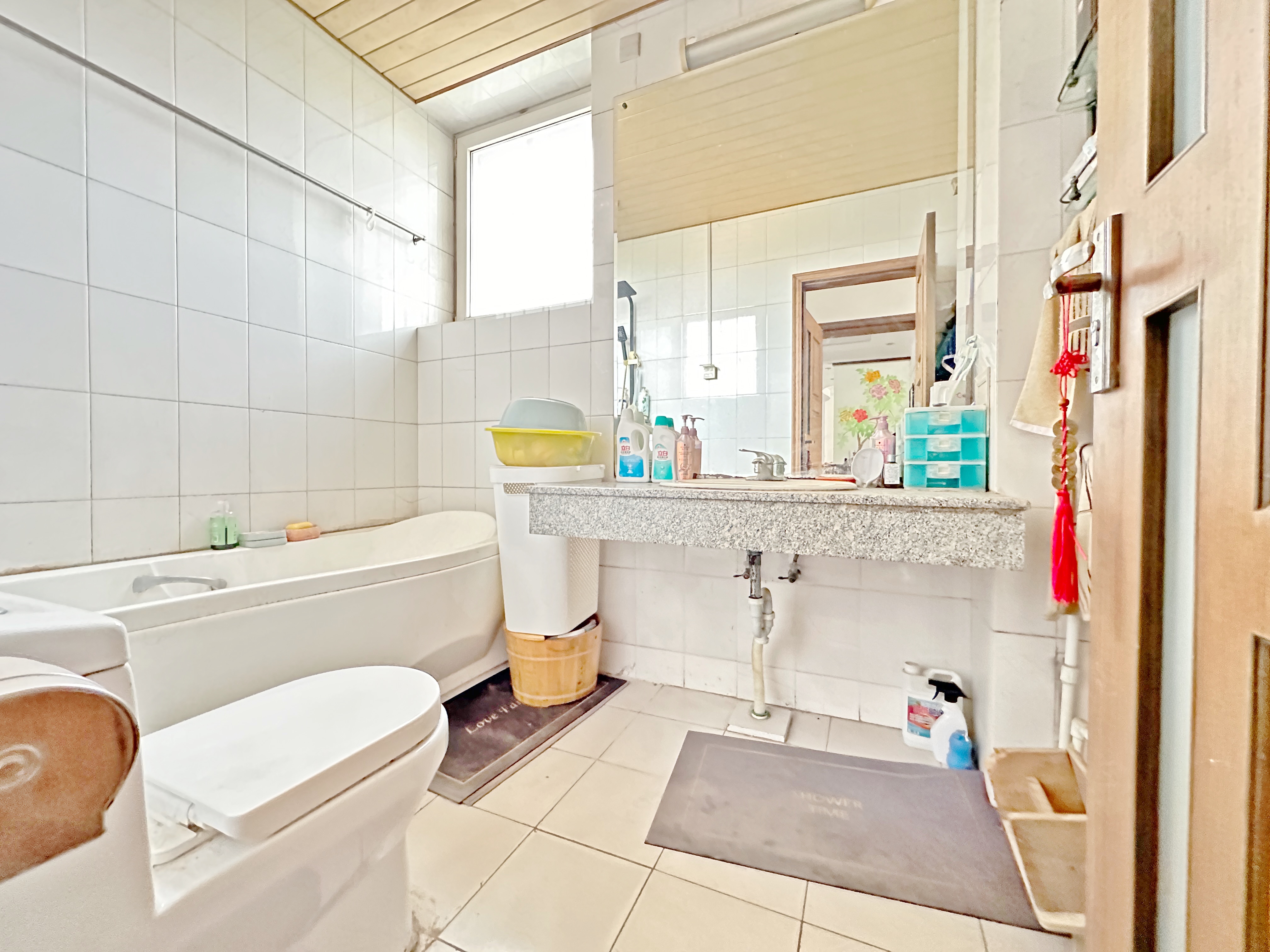 卧龙花园龙昌苑(四区)