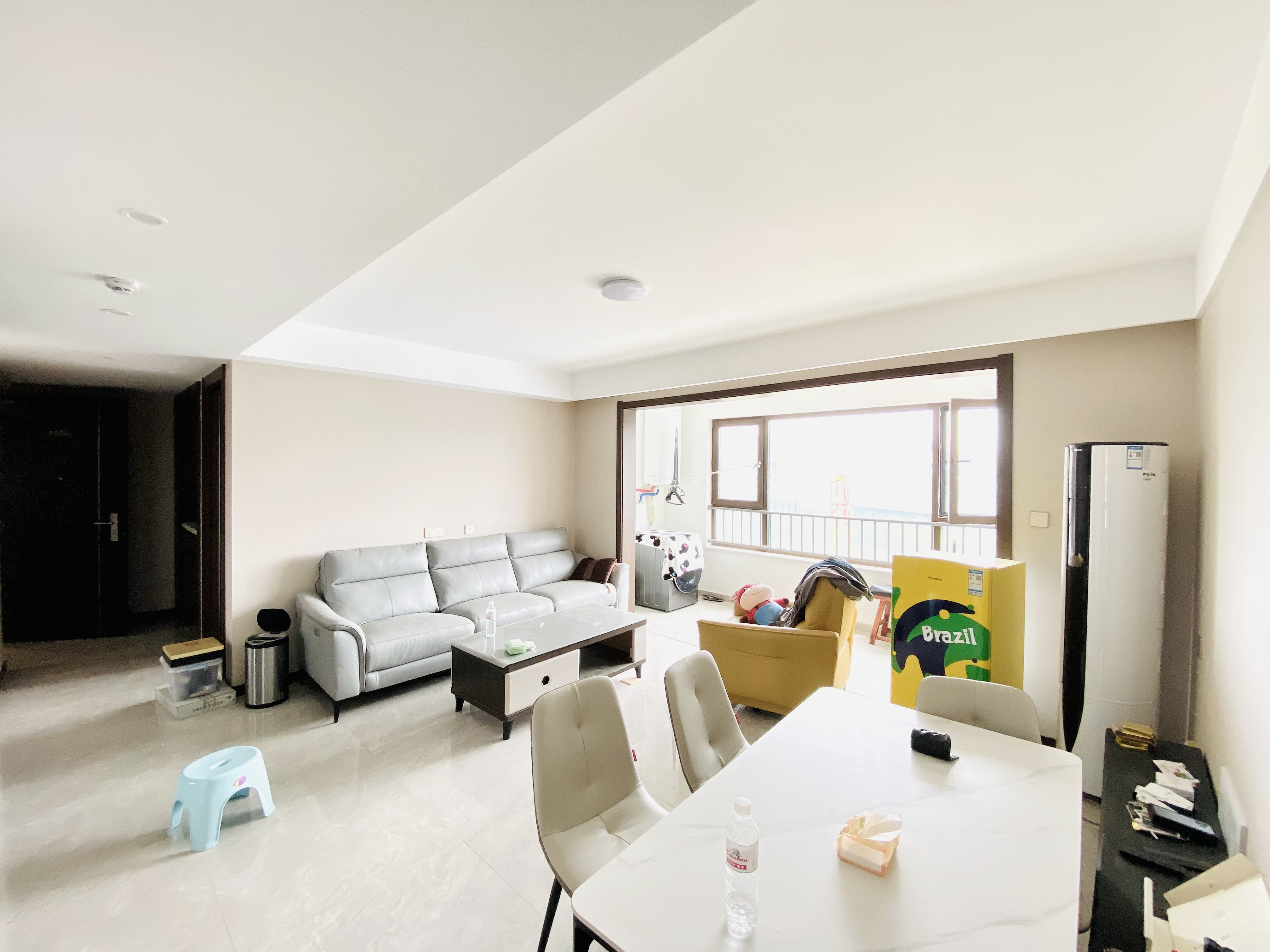  雪山万科城 南北