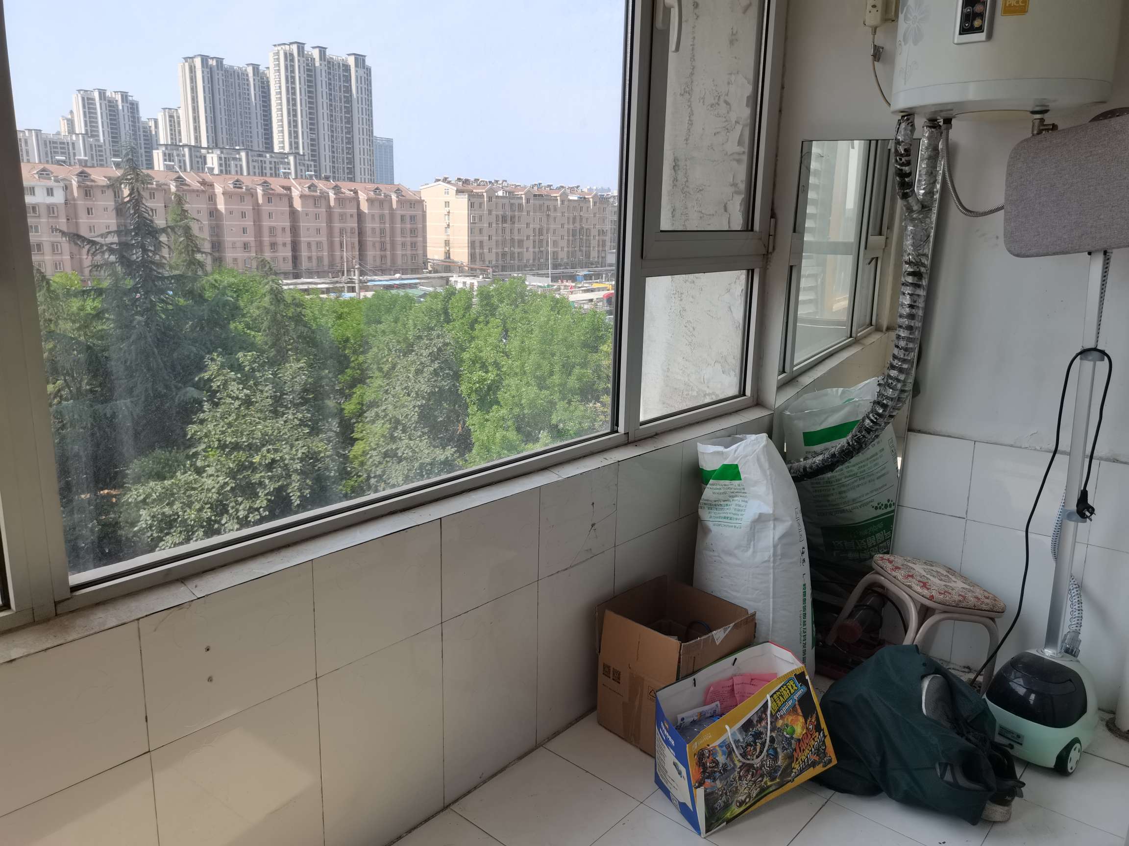 天鸿万象新天四区