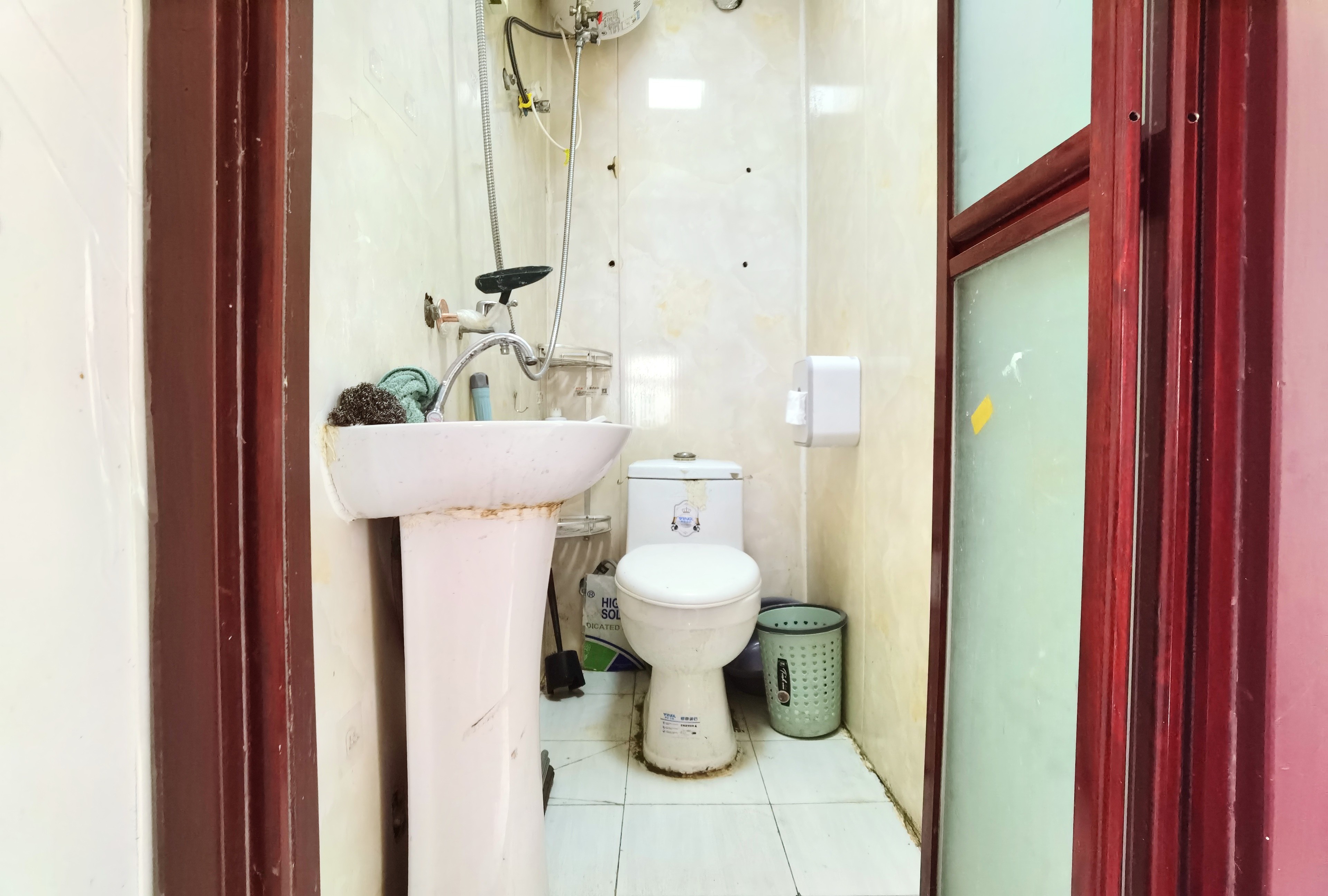 三里庄东街86号