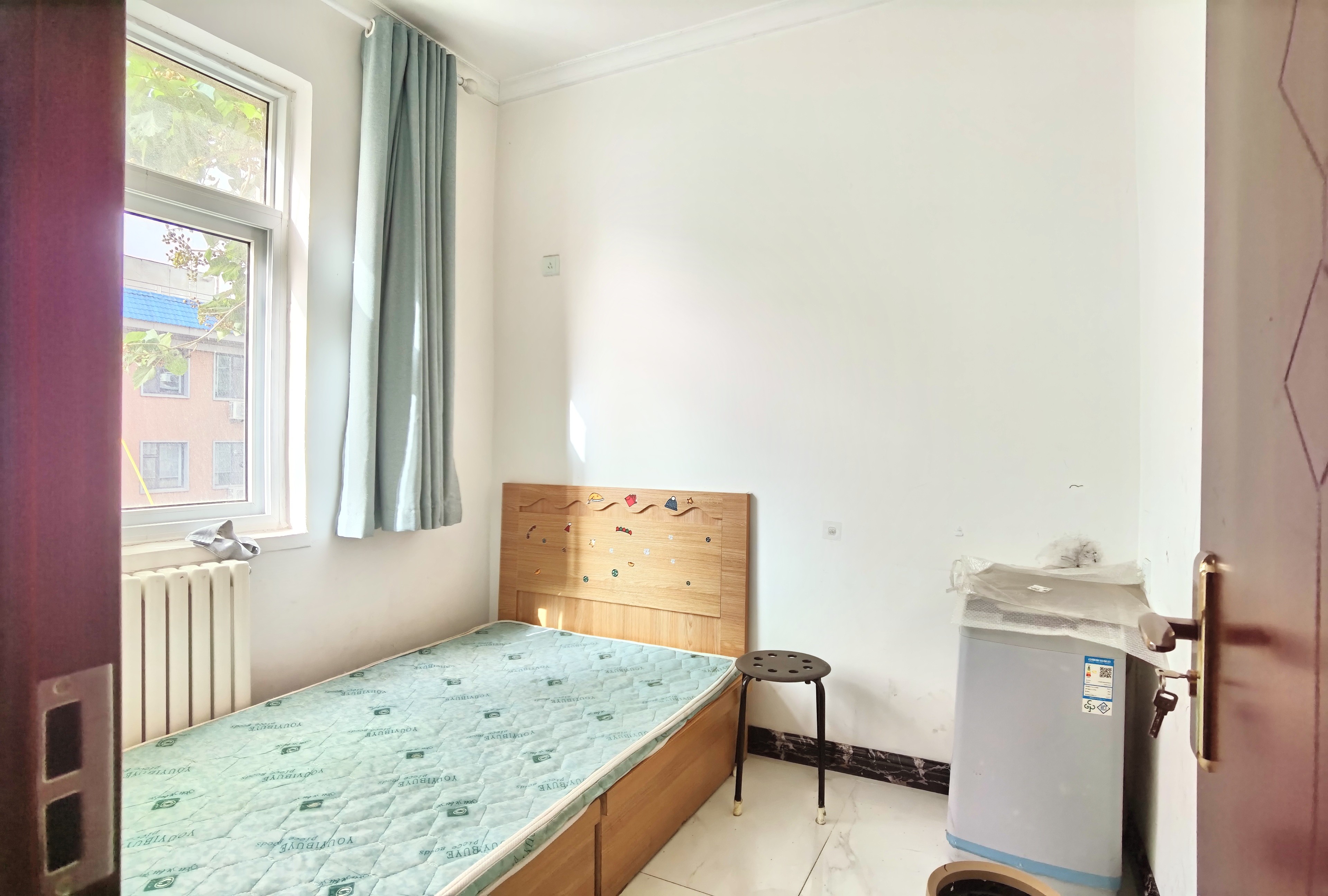 三里庄东街86号