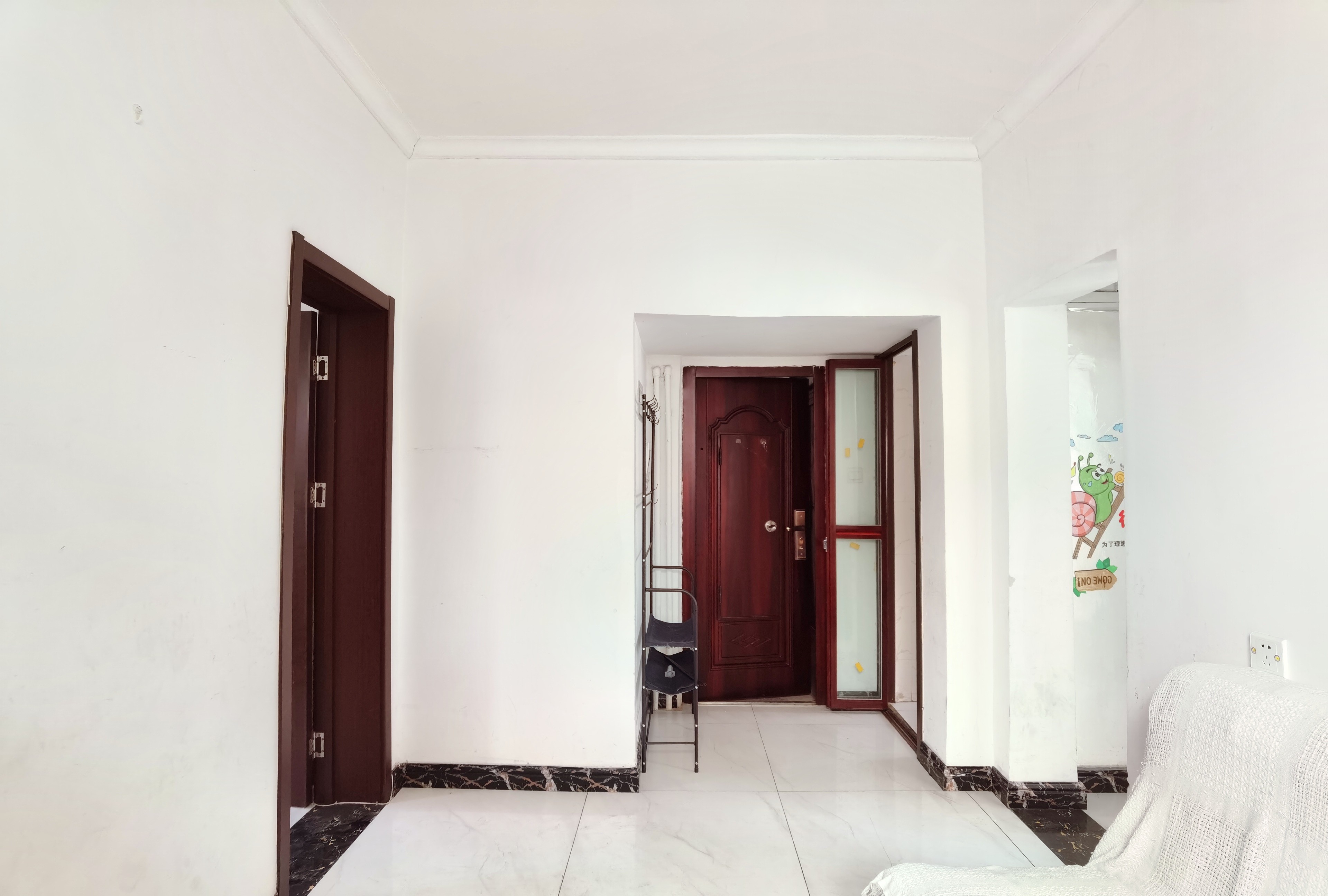  三里庄东街86号 南北