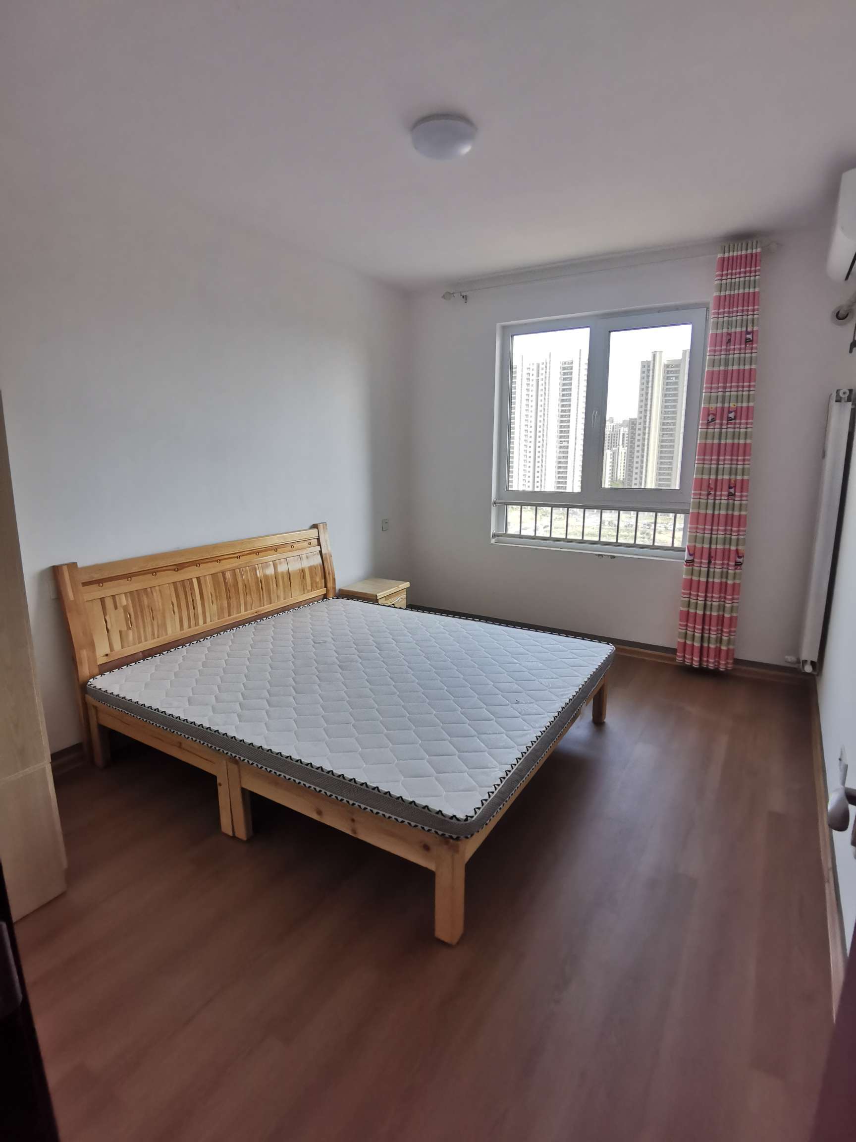 将山华府