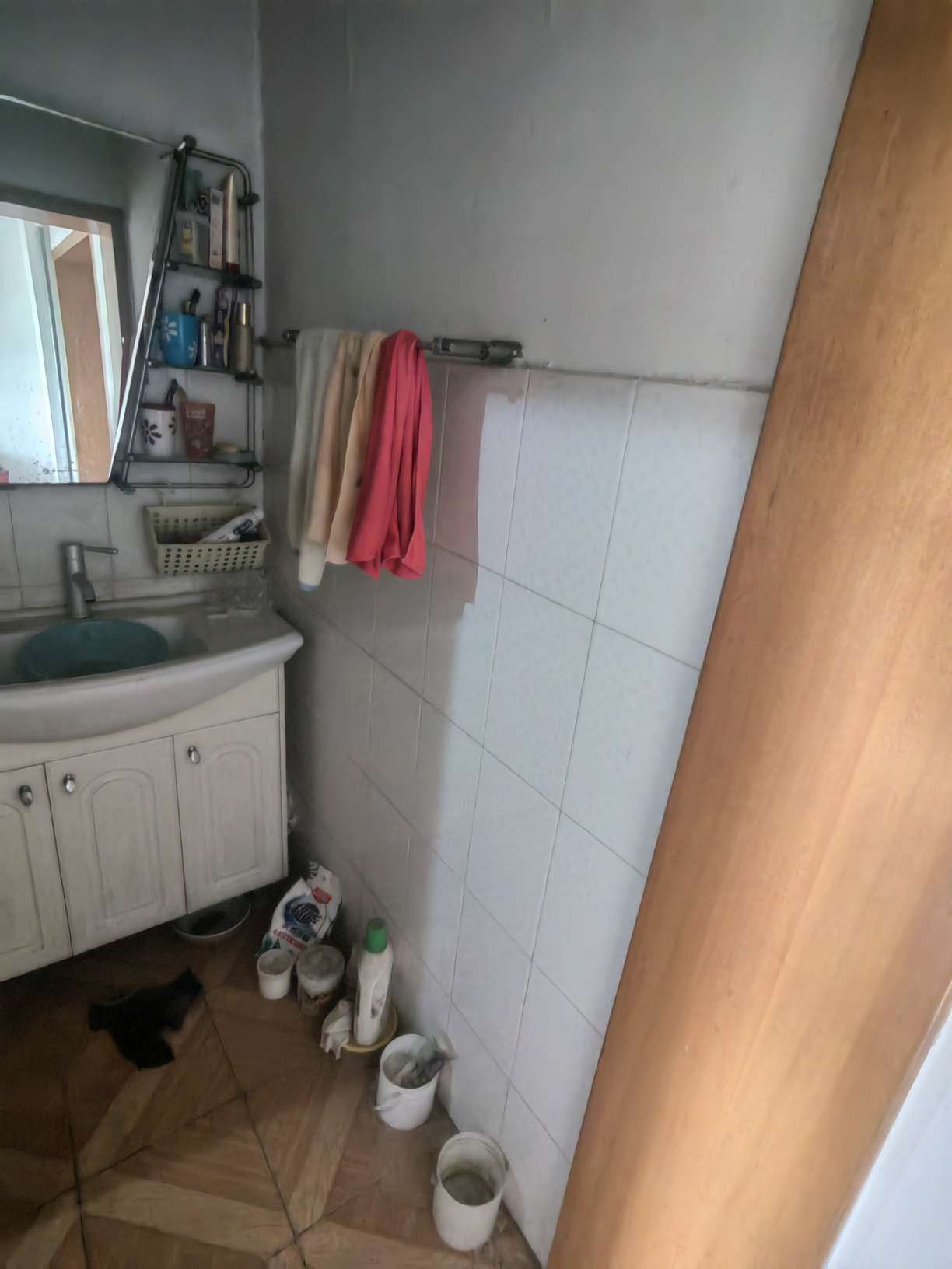 制锦市三圣街小区