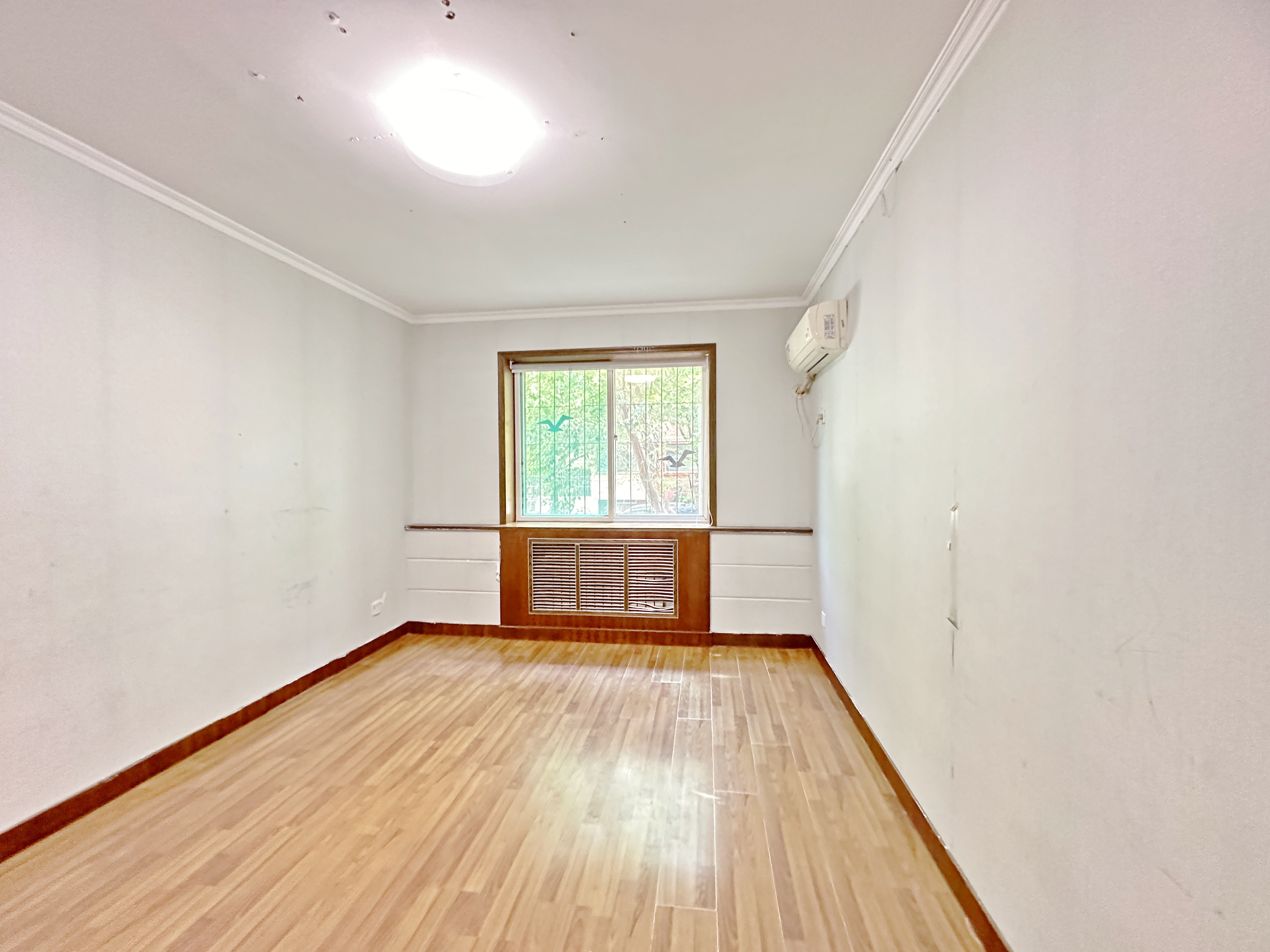 卧龙花园龙和苑