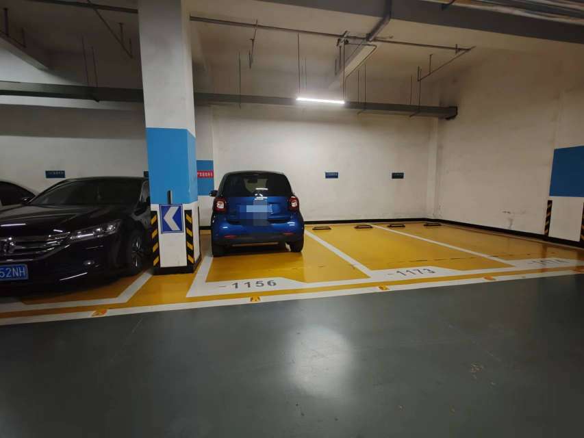 鲁能领秀城车位商铺