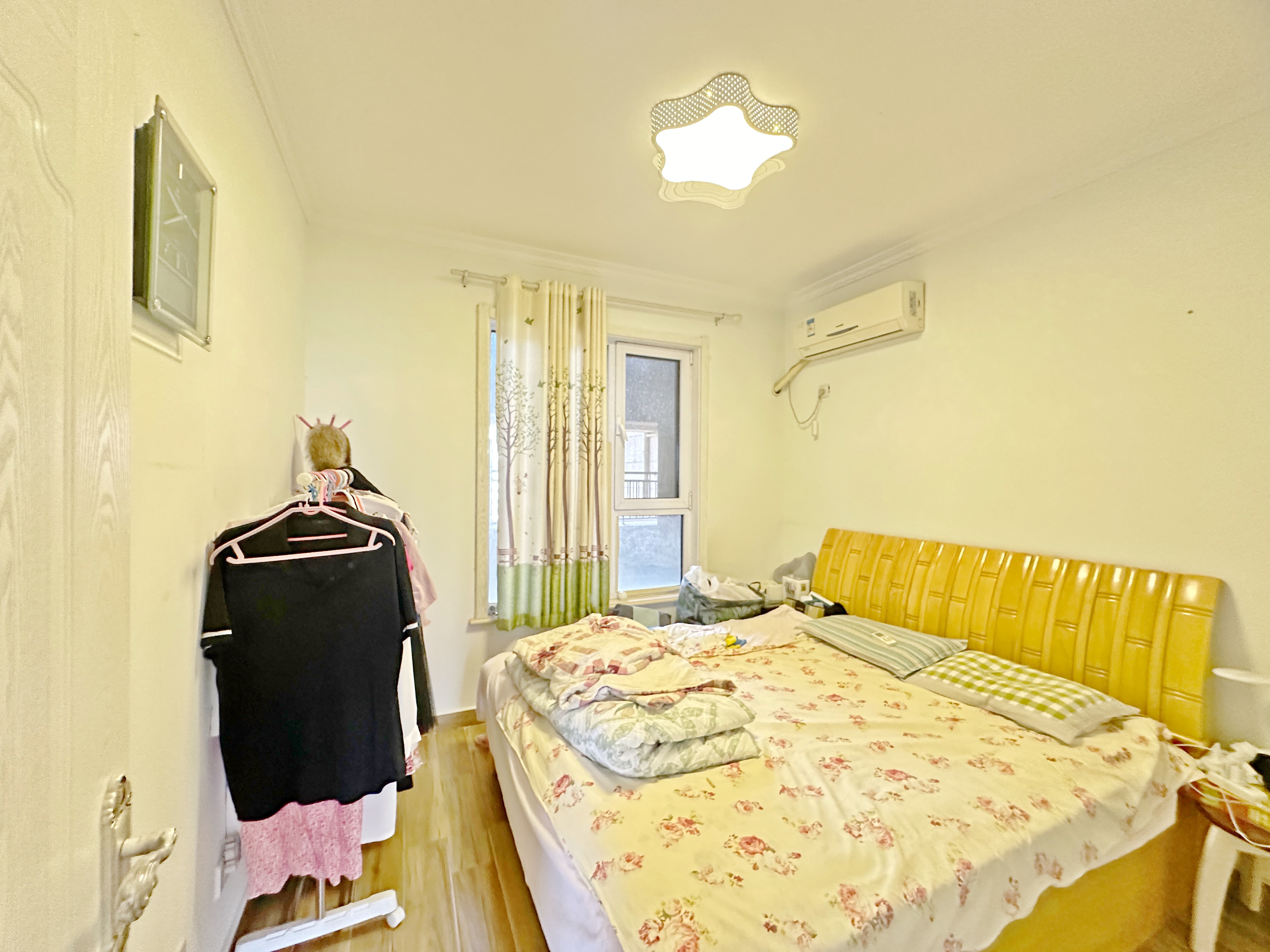 绿地新里卢浮公馆