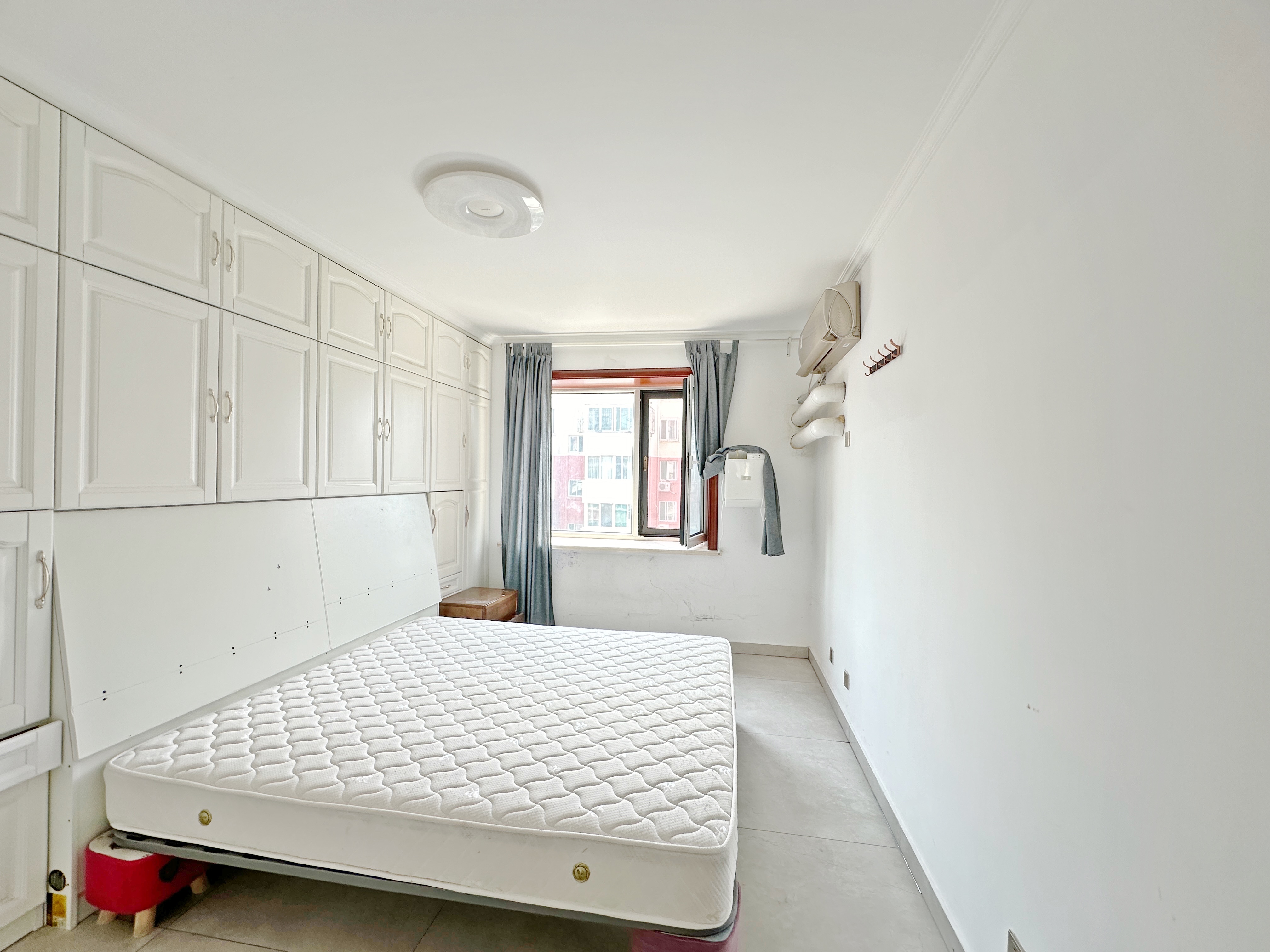 卧龙花园龙和苑