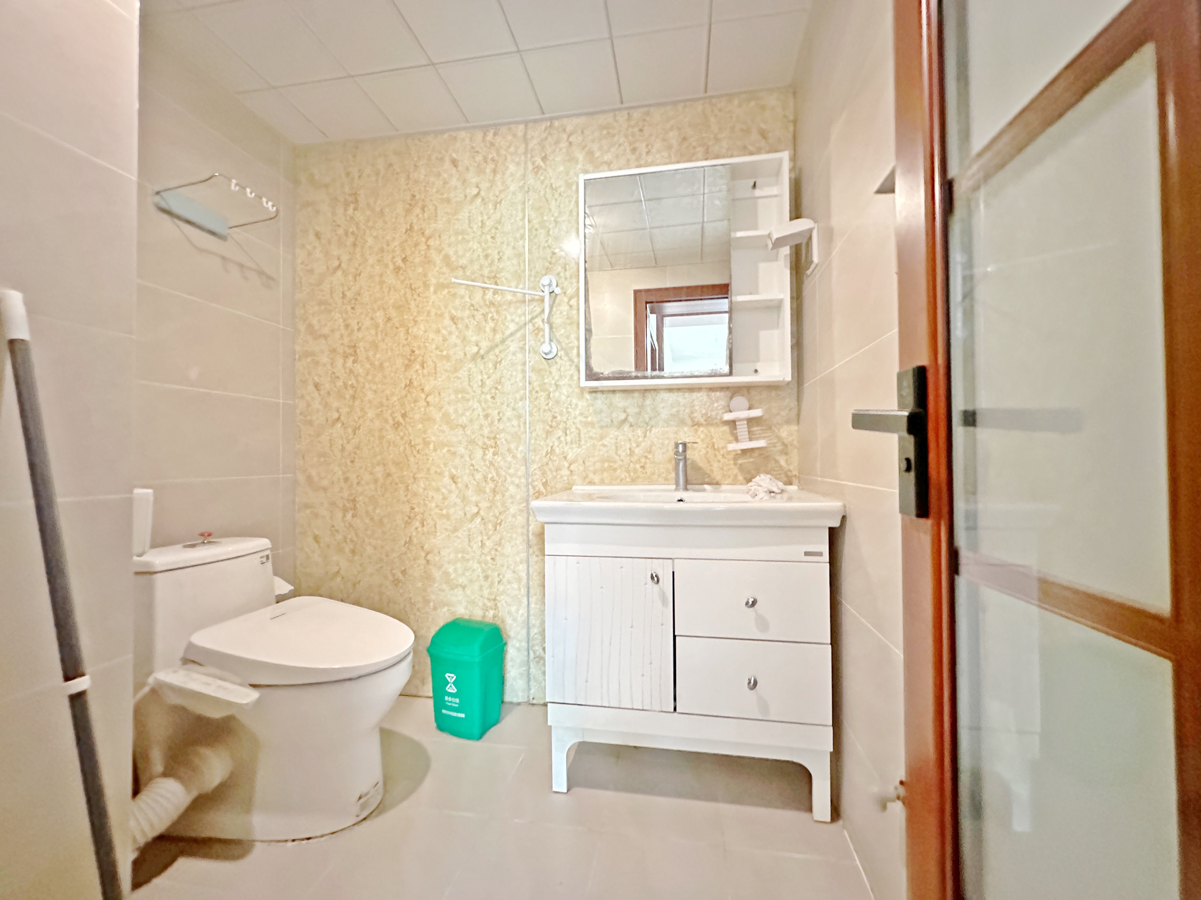 卧龙花园龙和苑