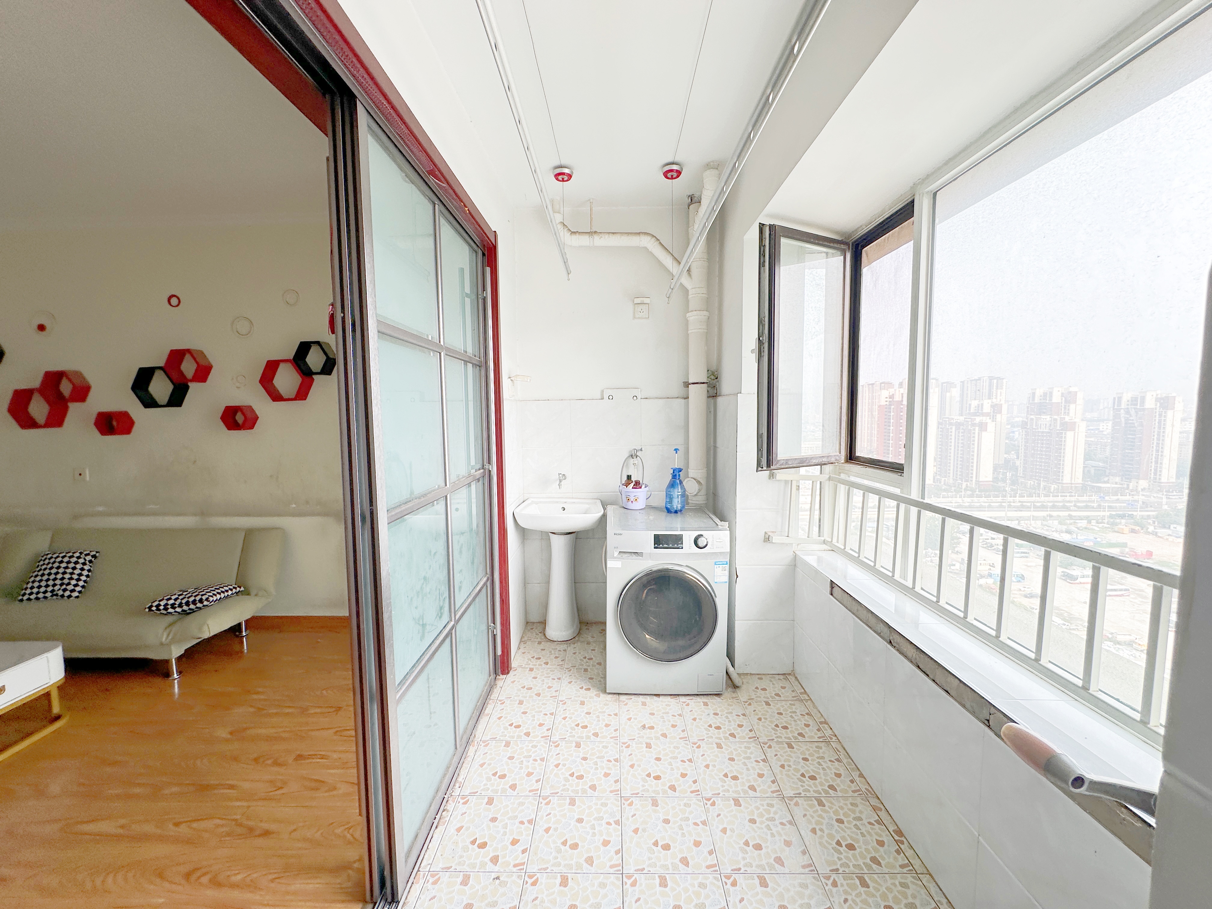 绿地新里梵尔赛公馆