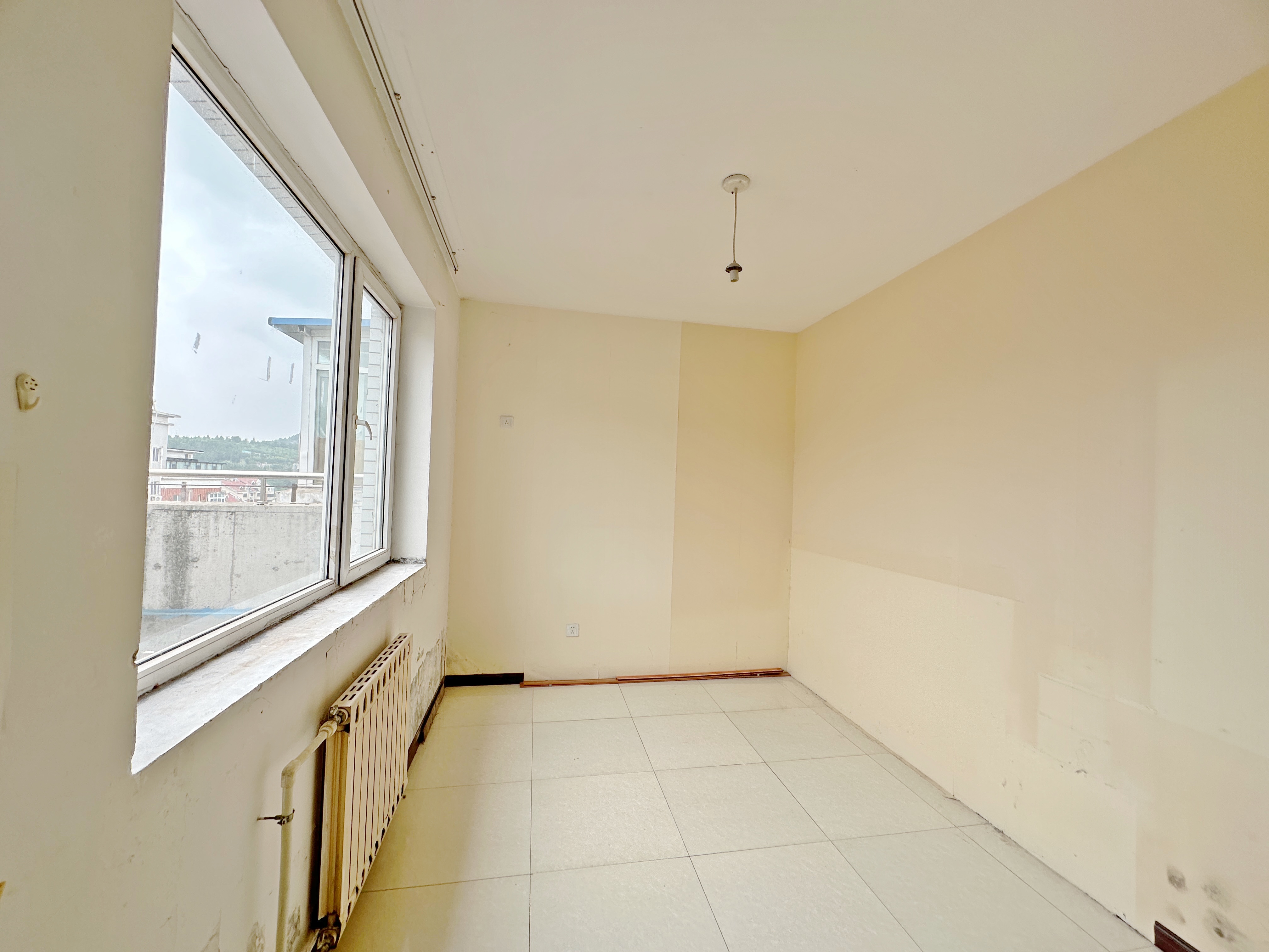 卧龙花园龙泰苑