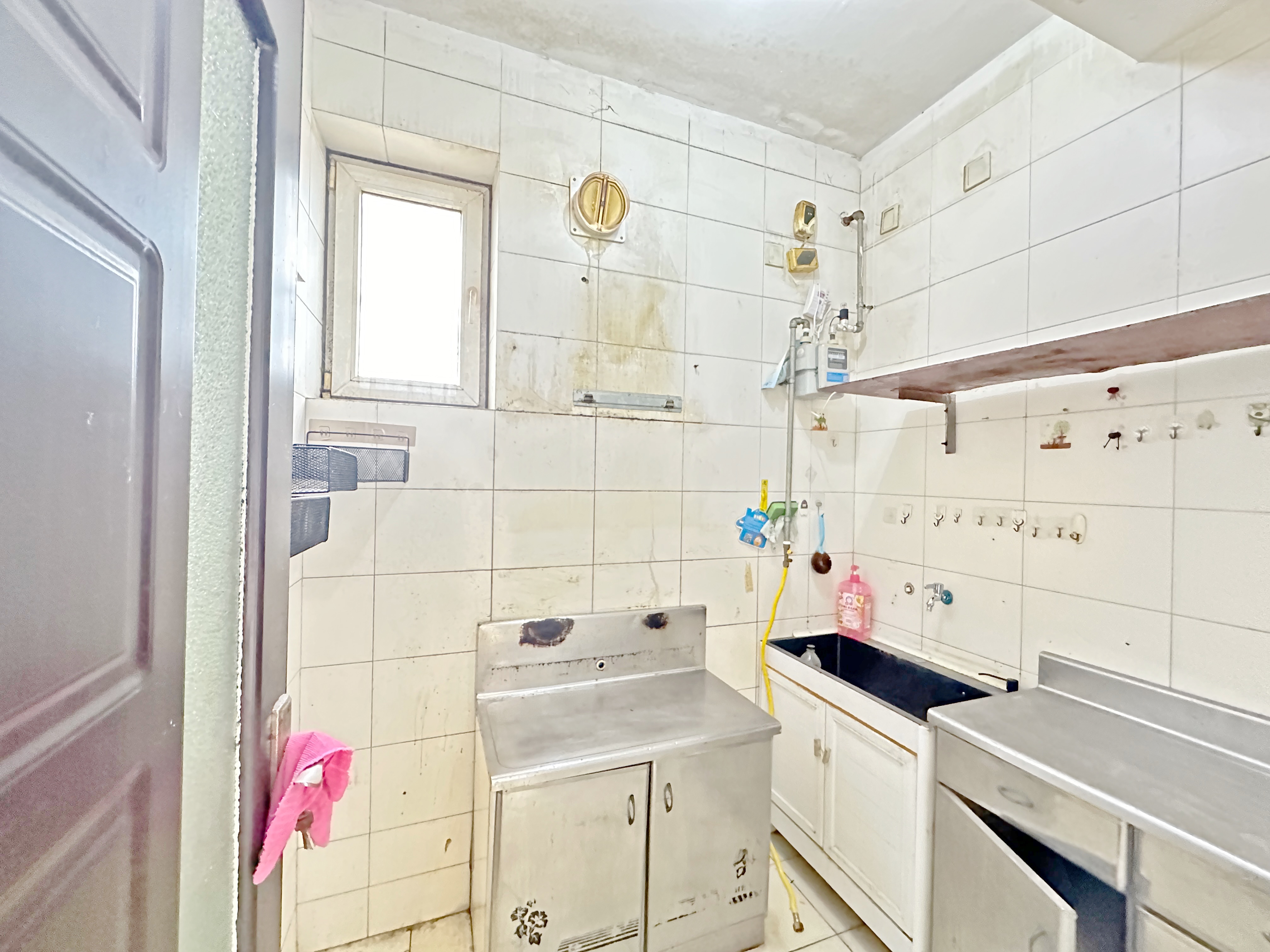 卧龙花园龙泰苑