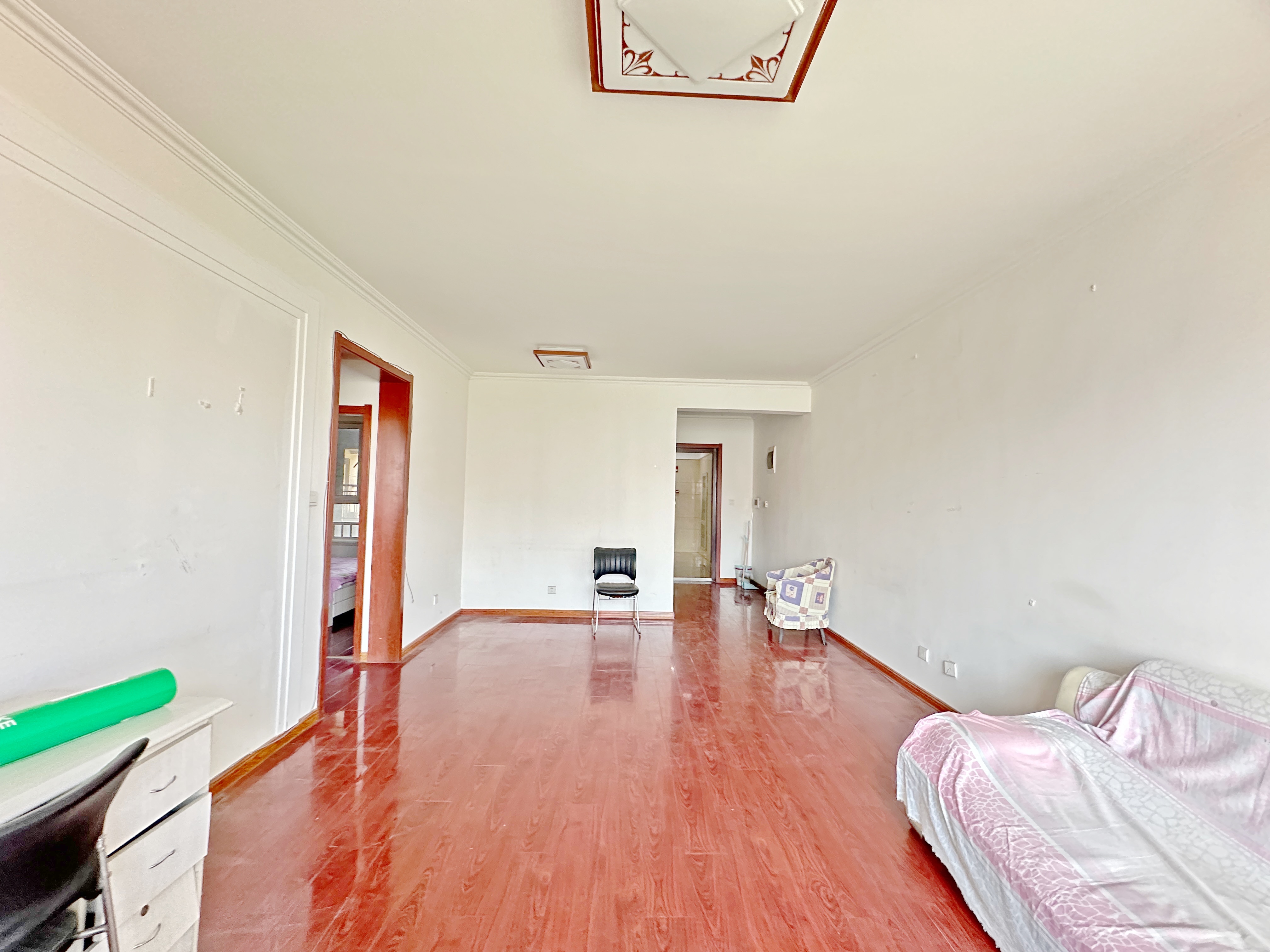 绿地新里卢浮公馆