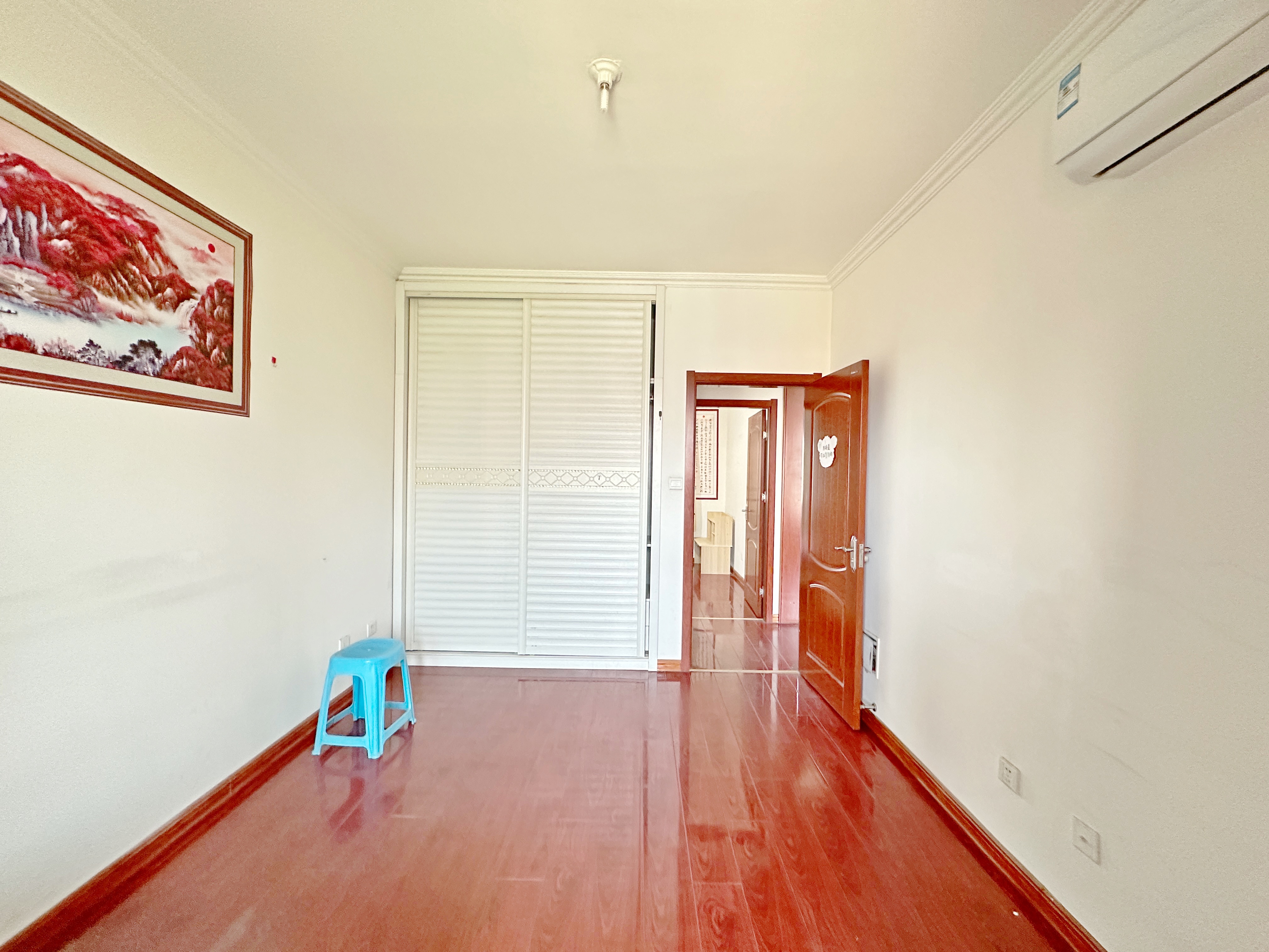 绿地新里卢浮公馆