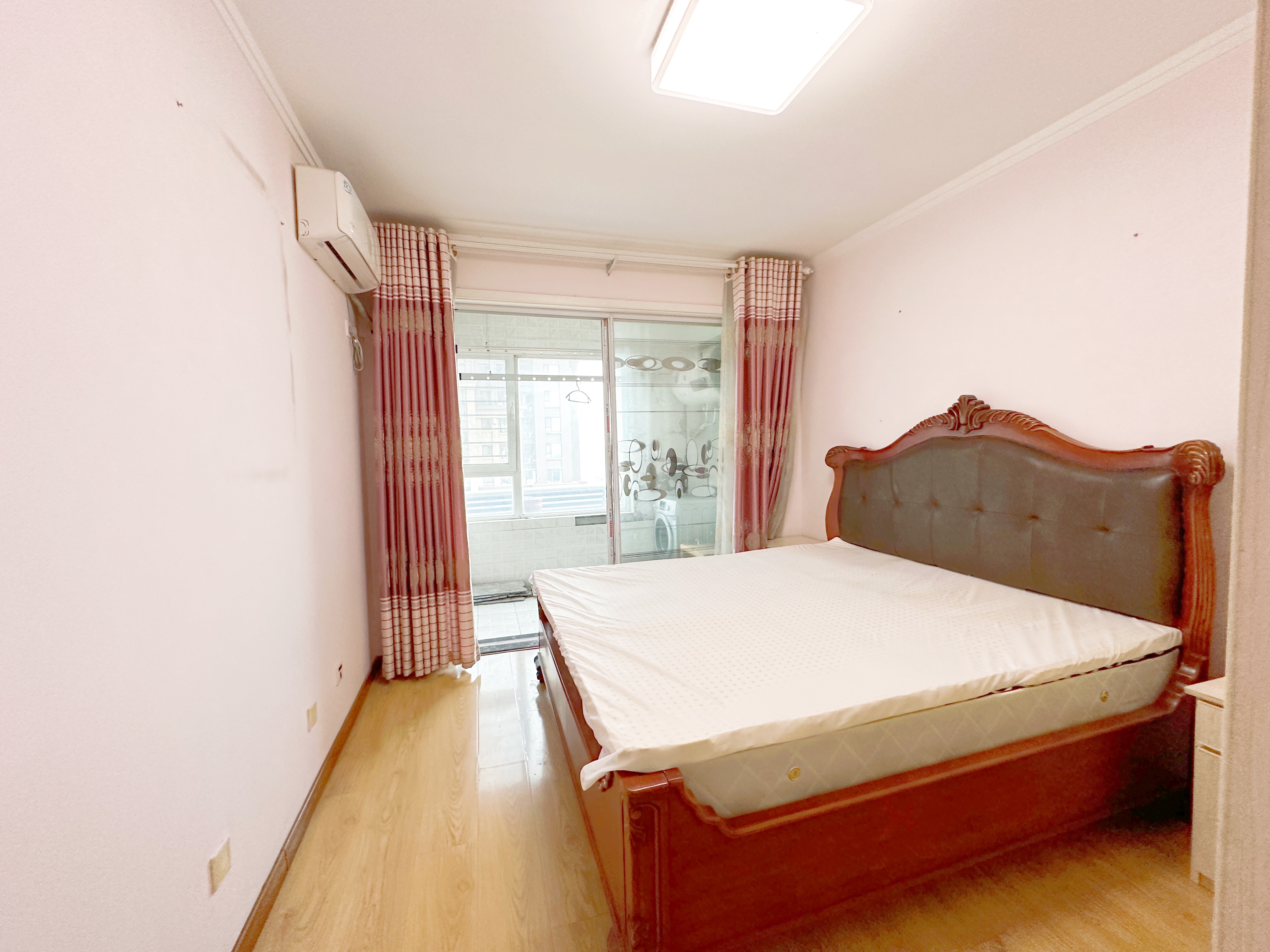 绿地新里梵尔赛公馆