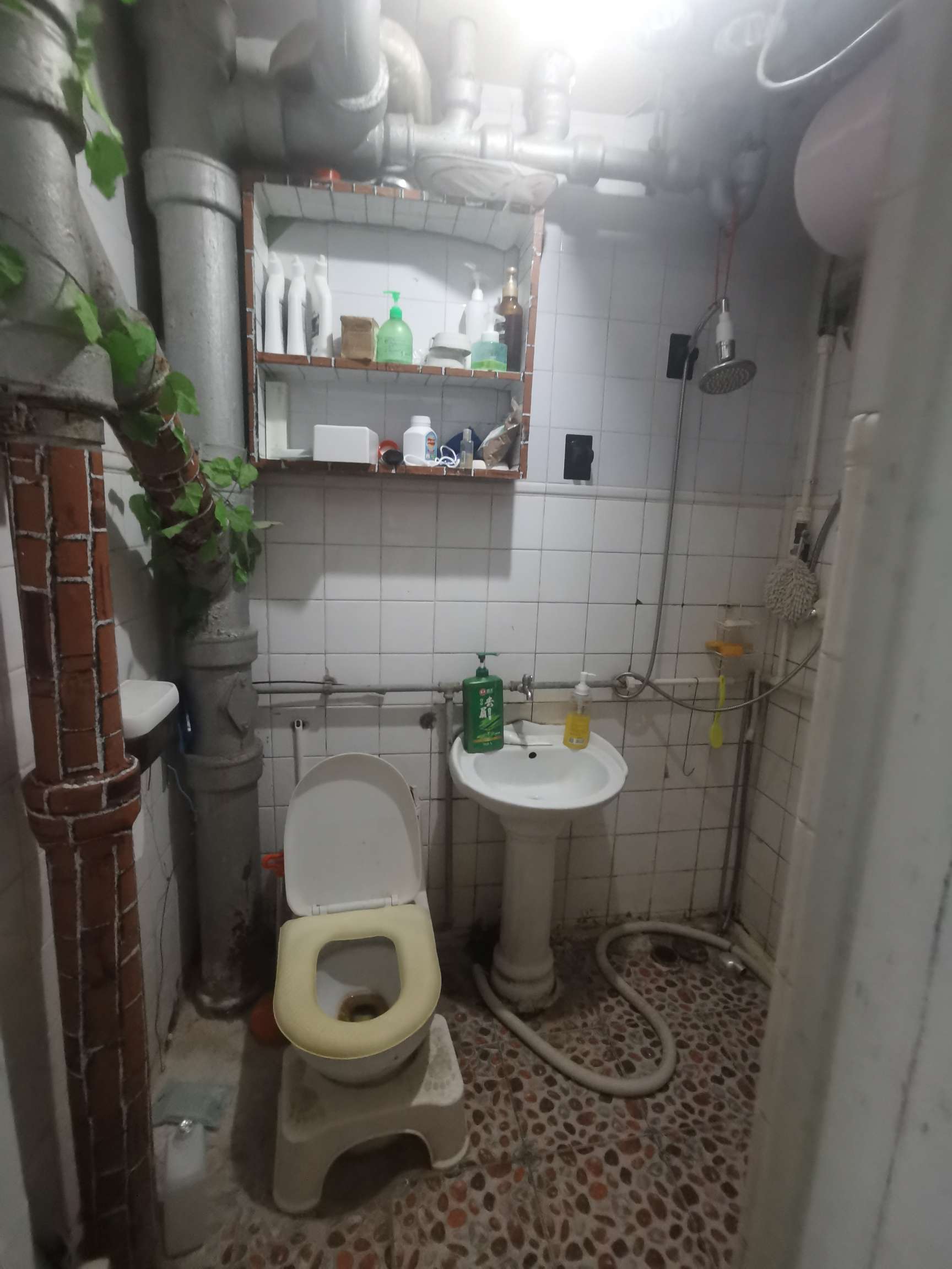 济钢新村中心区