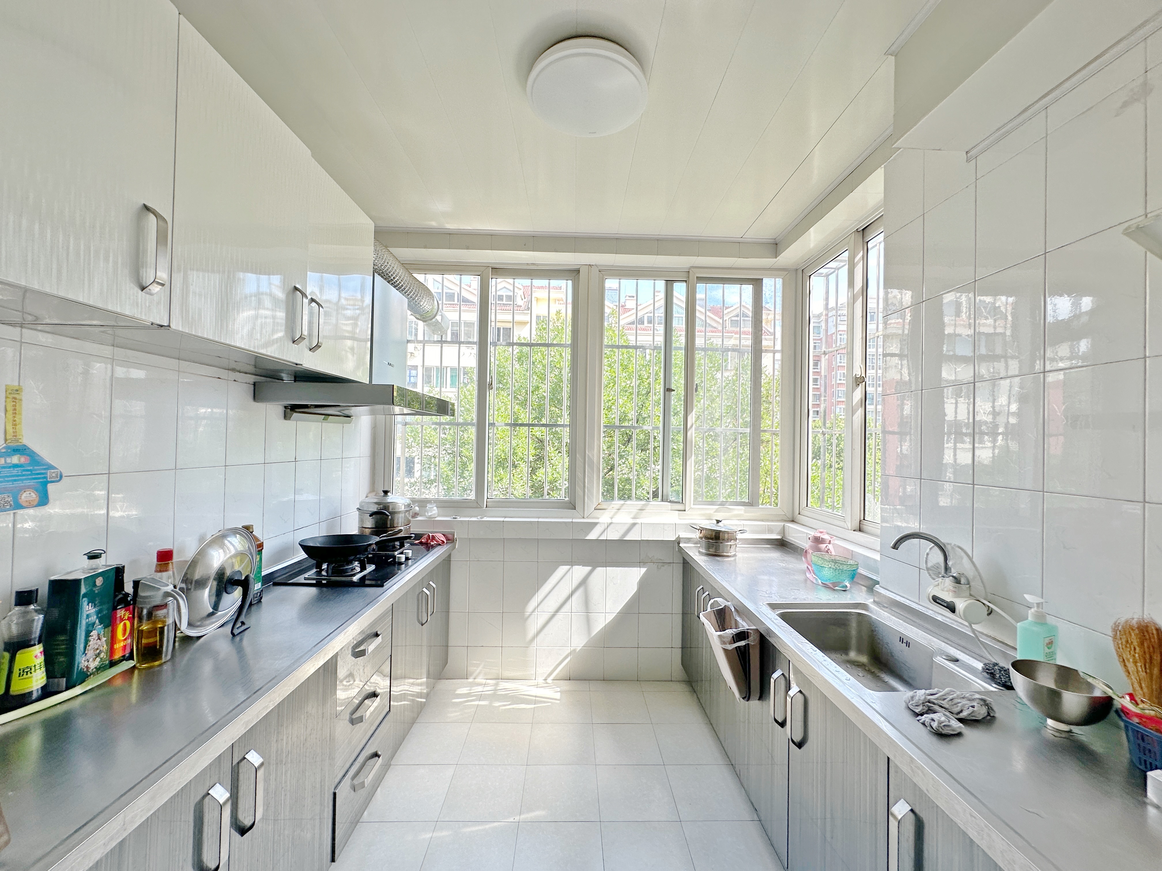 卧龙花园龙和苑