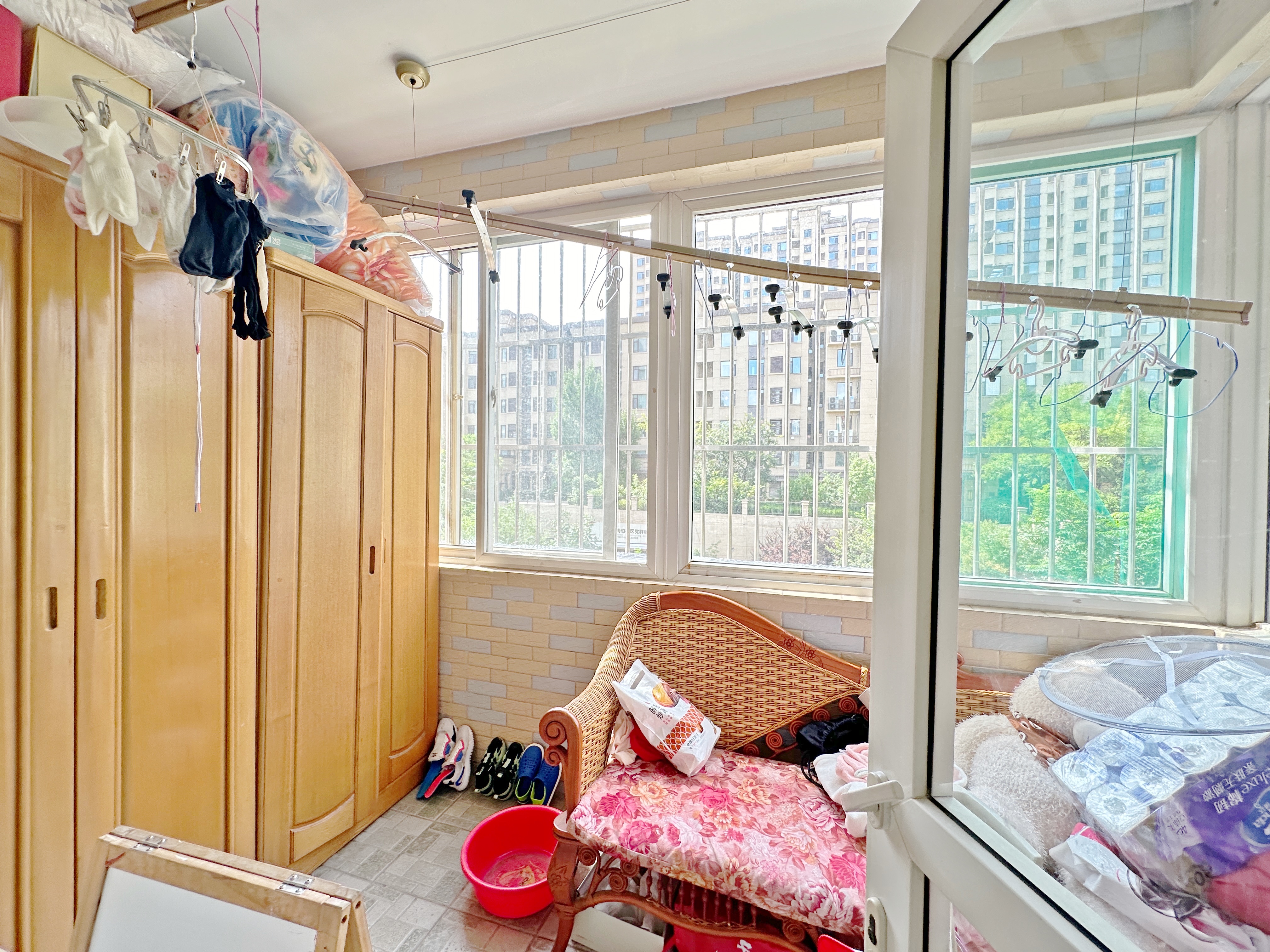 卧龙花园龙和苑