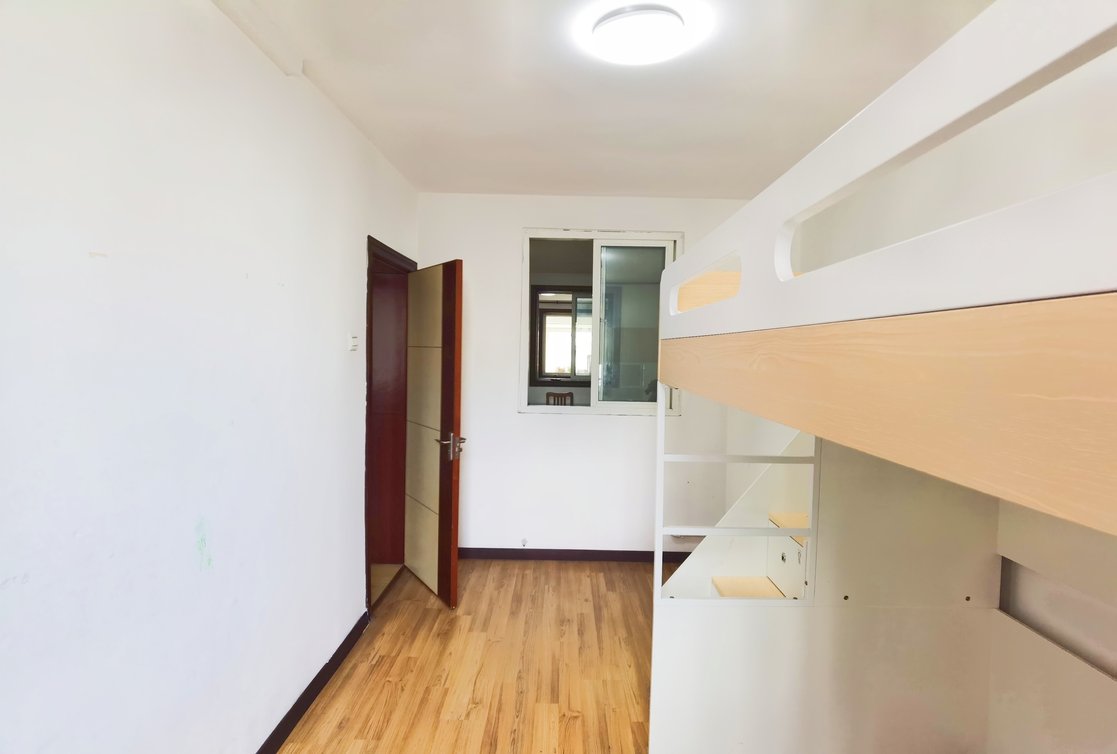 经六路单位宿舍