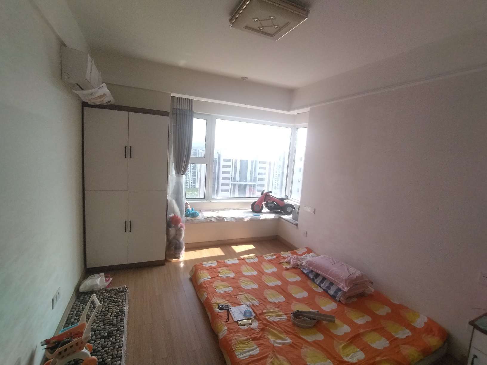 万科龙湖城市之光