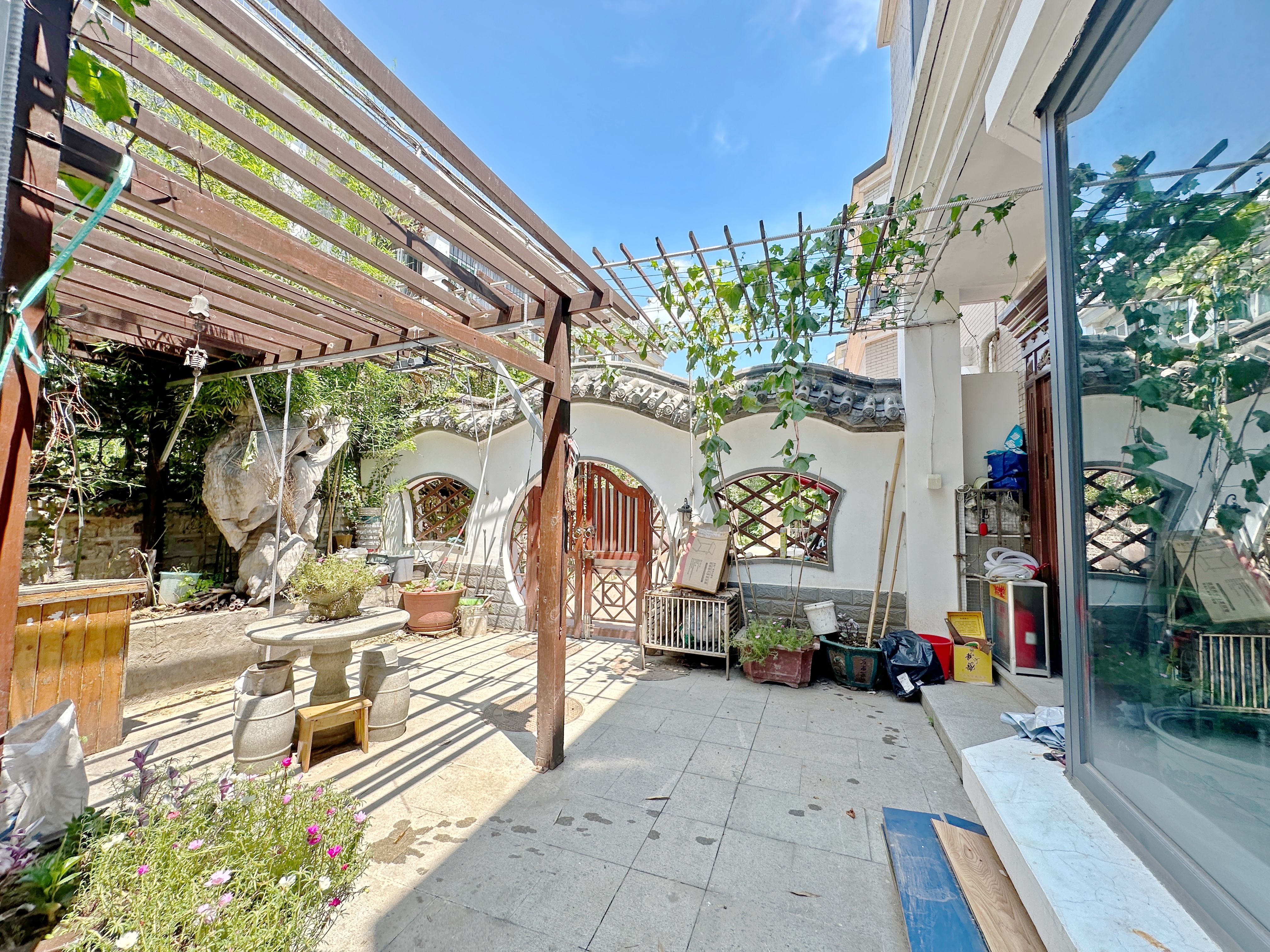 卧龙花园龙昌苑(四区)