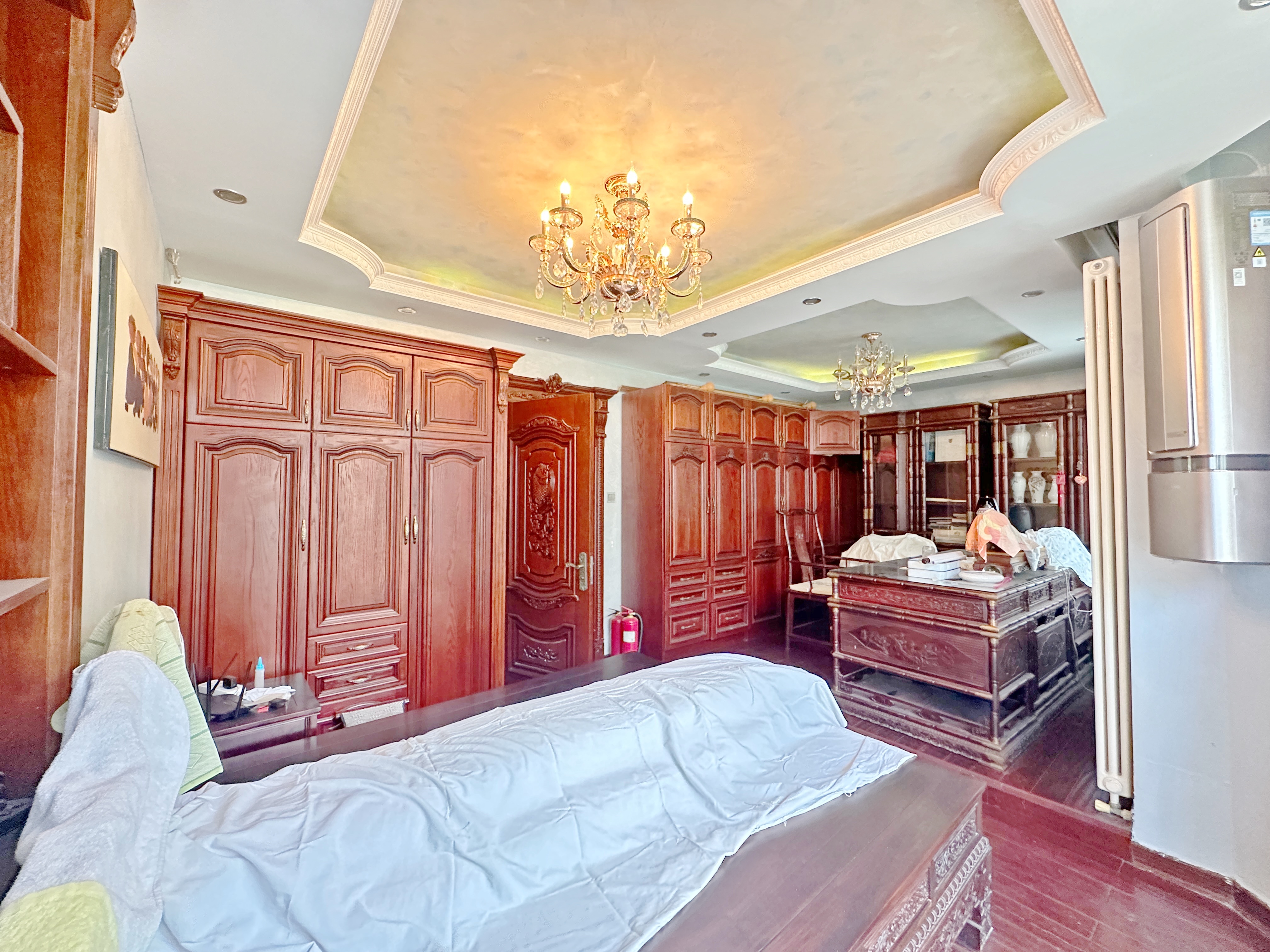 卧龙花园龙昌苑(四区)