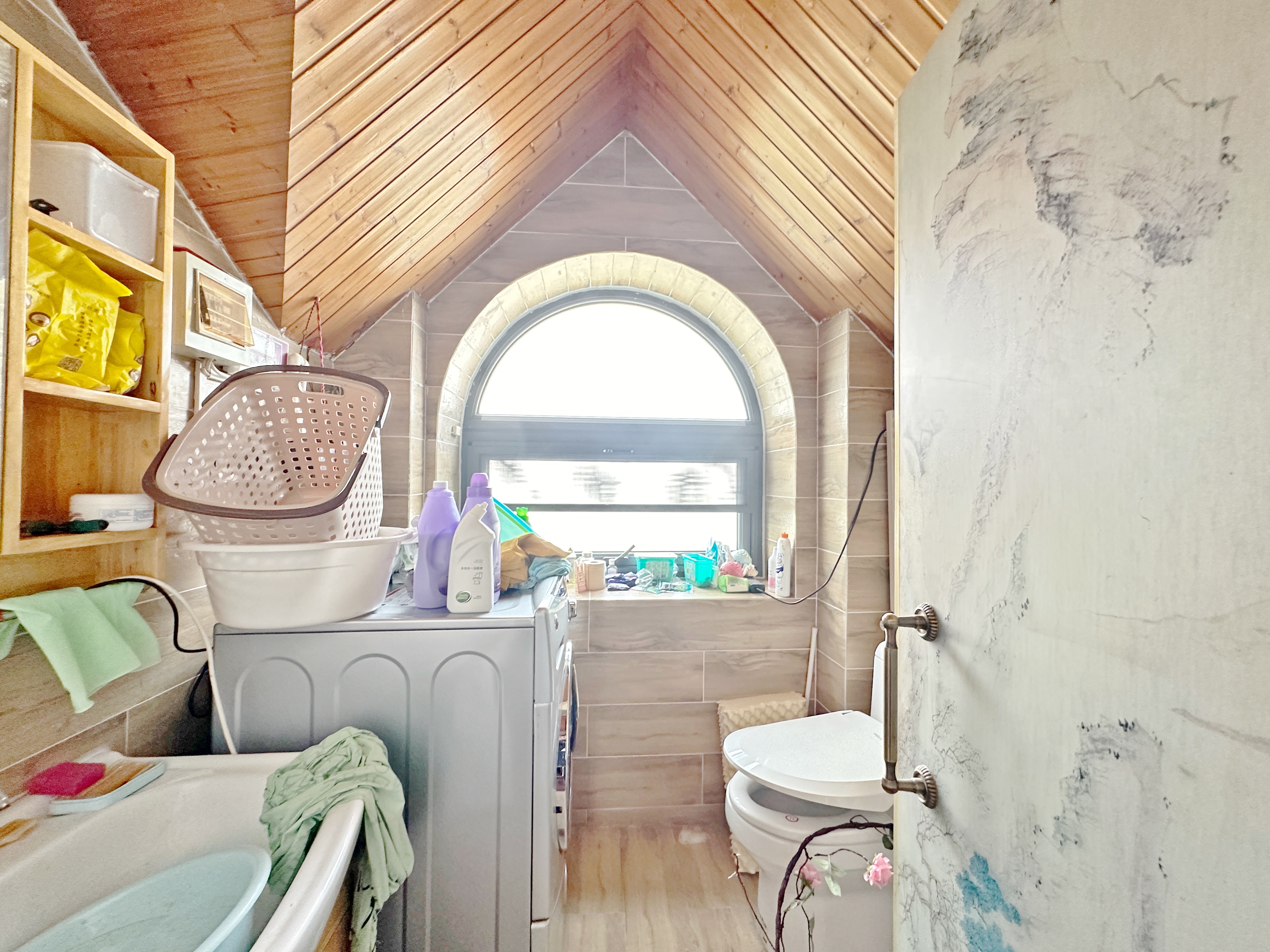 卧龙花园龙昌苑(四区)