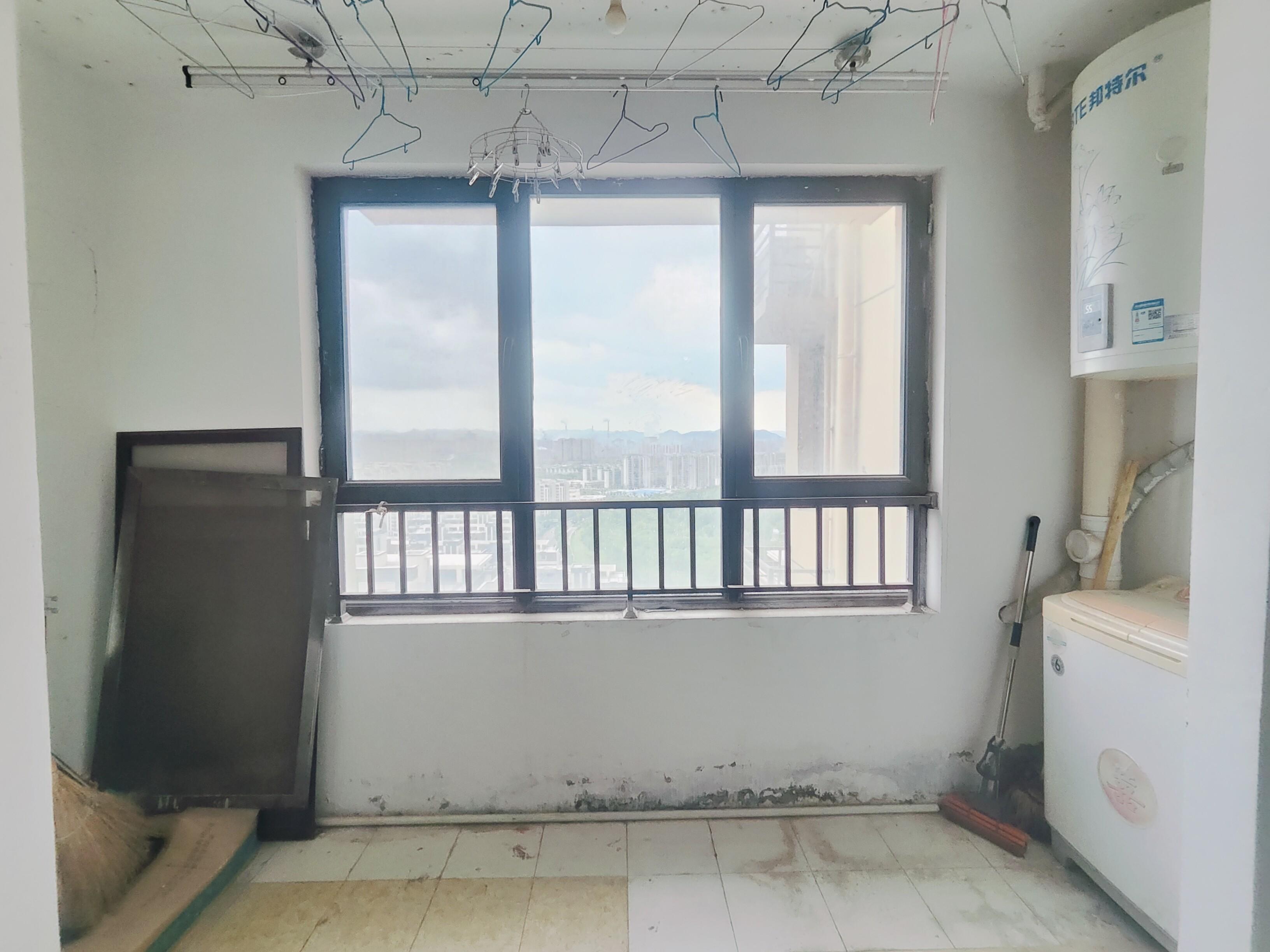 中海御山首府