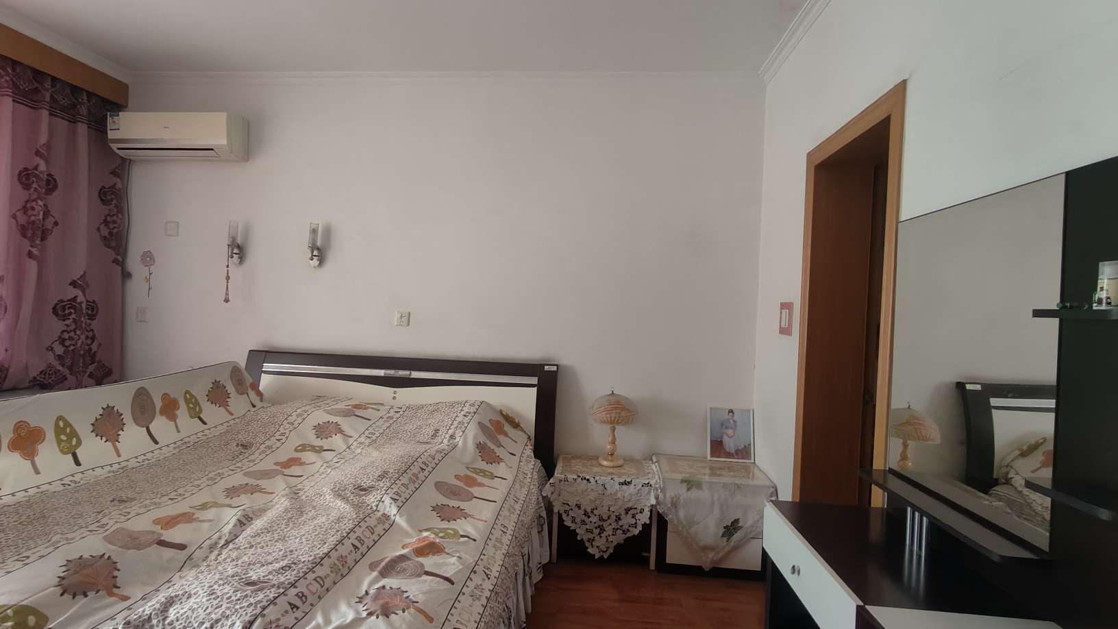 卧龙花园龙和苑