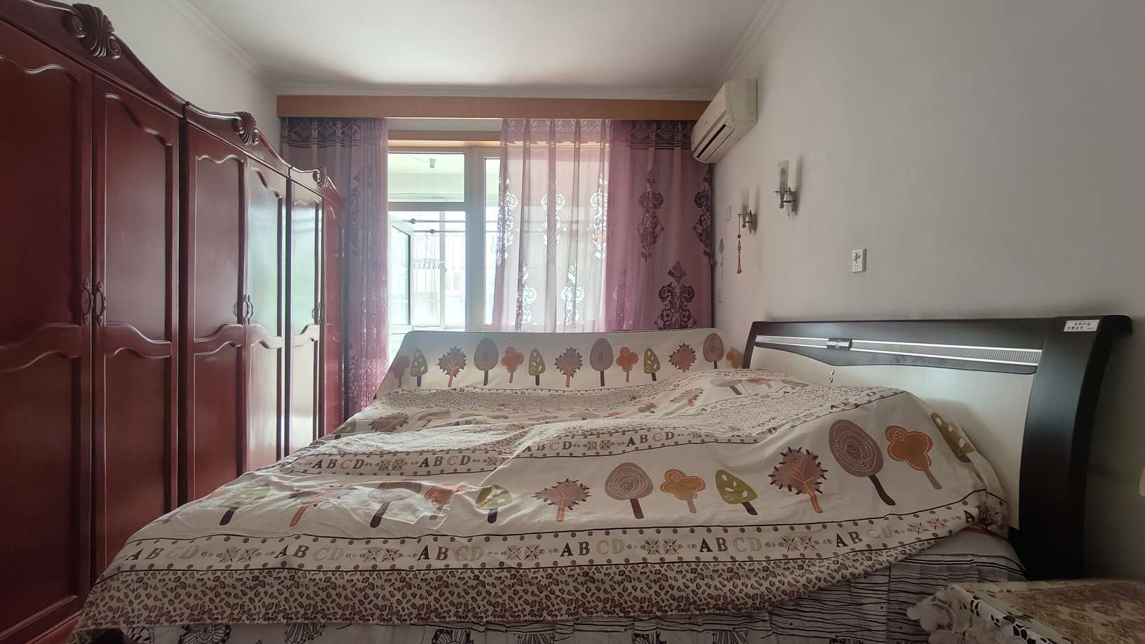 卧龙花园龙和苑