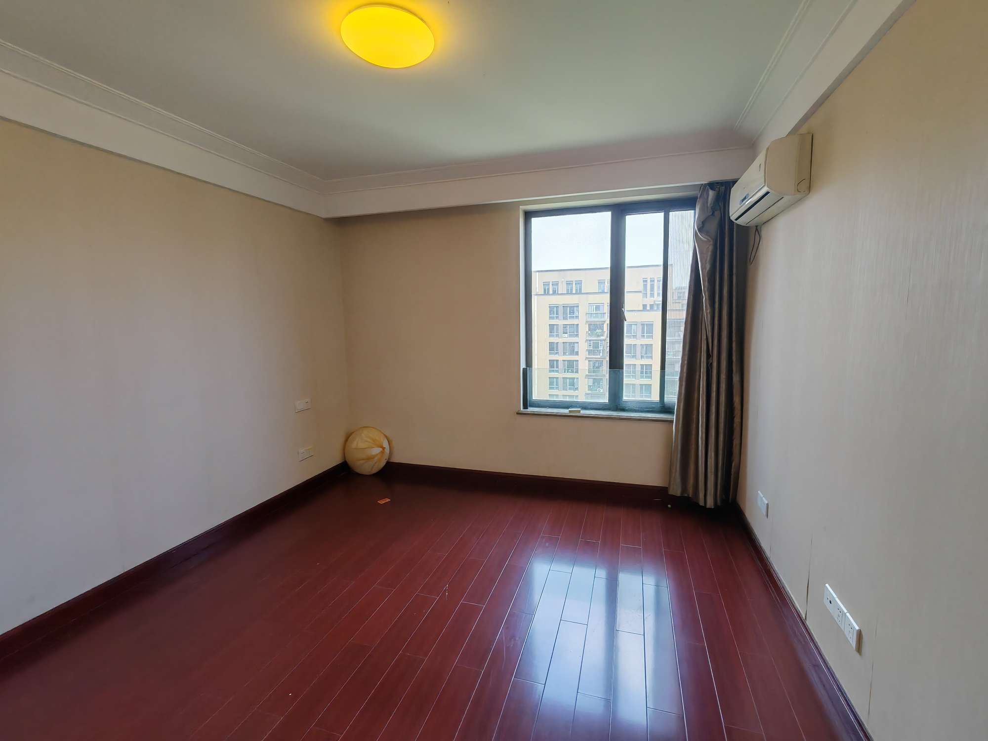 海尔绿城百合园