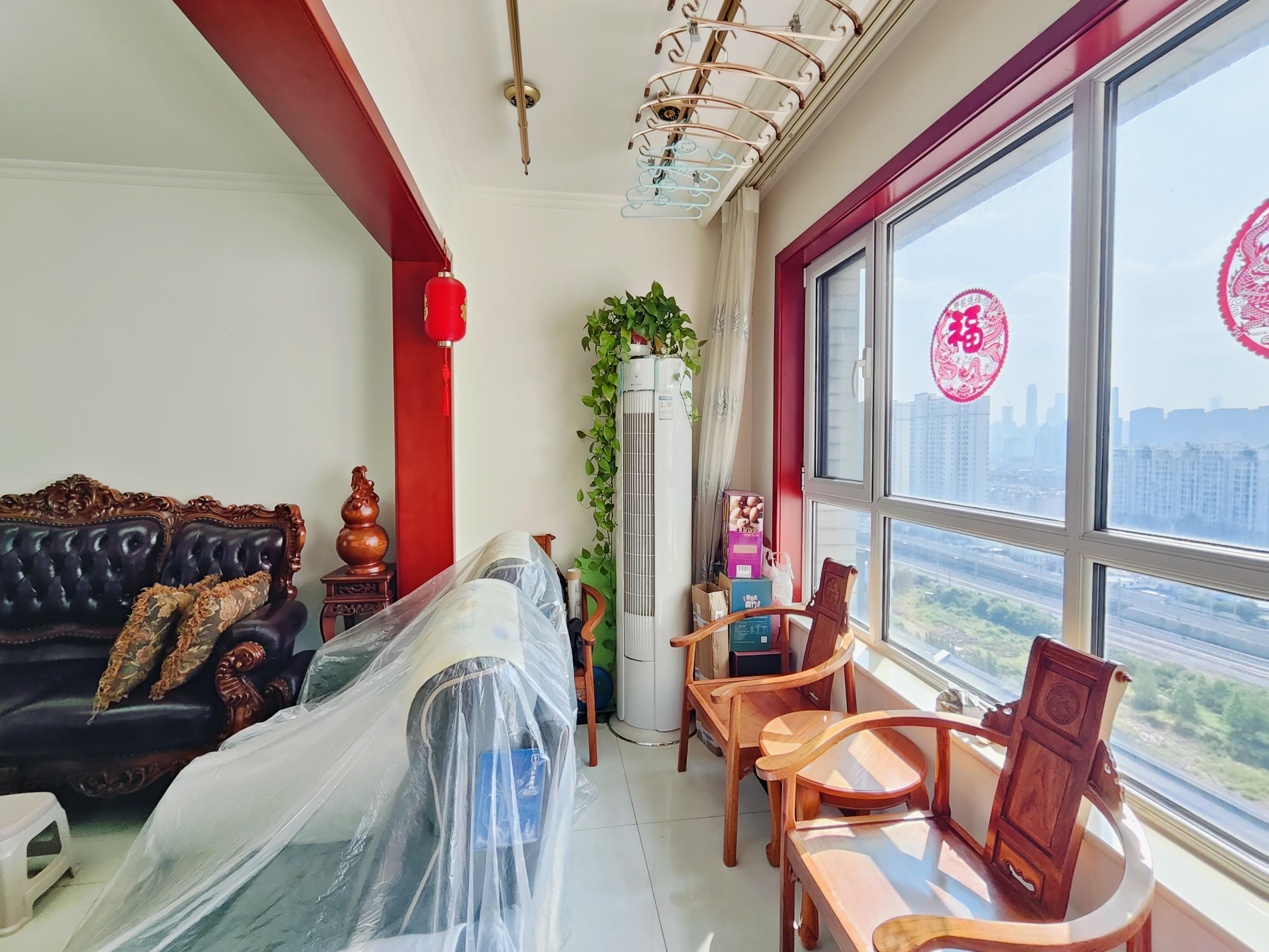 冠华历山吉第