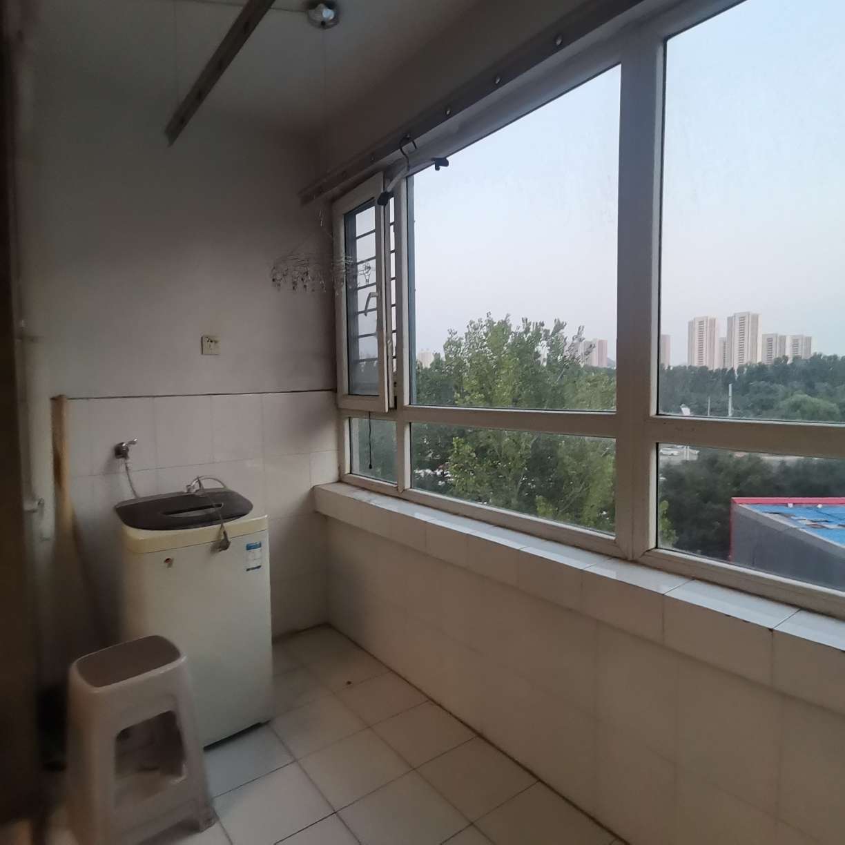 港基滨河华庭