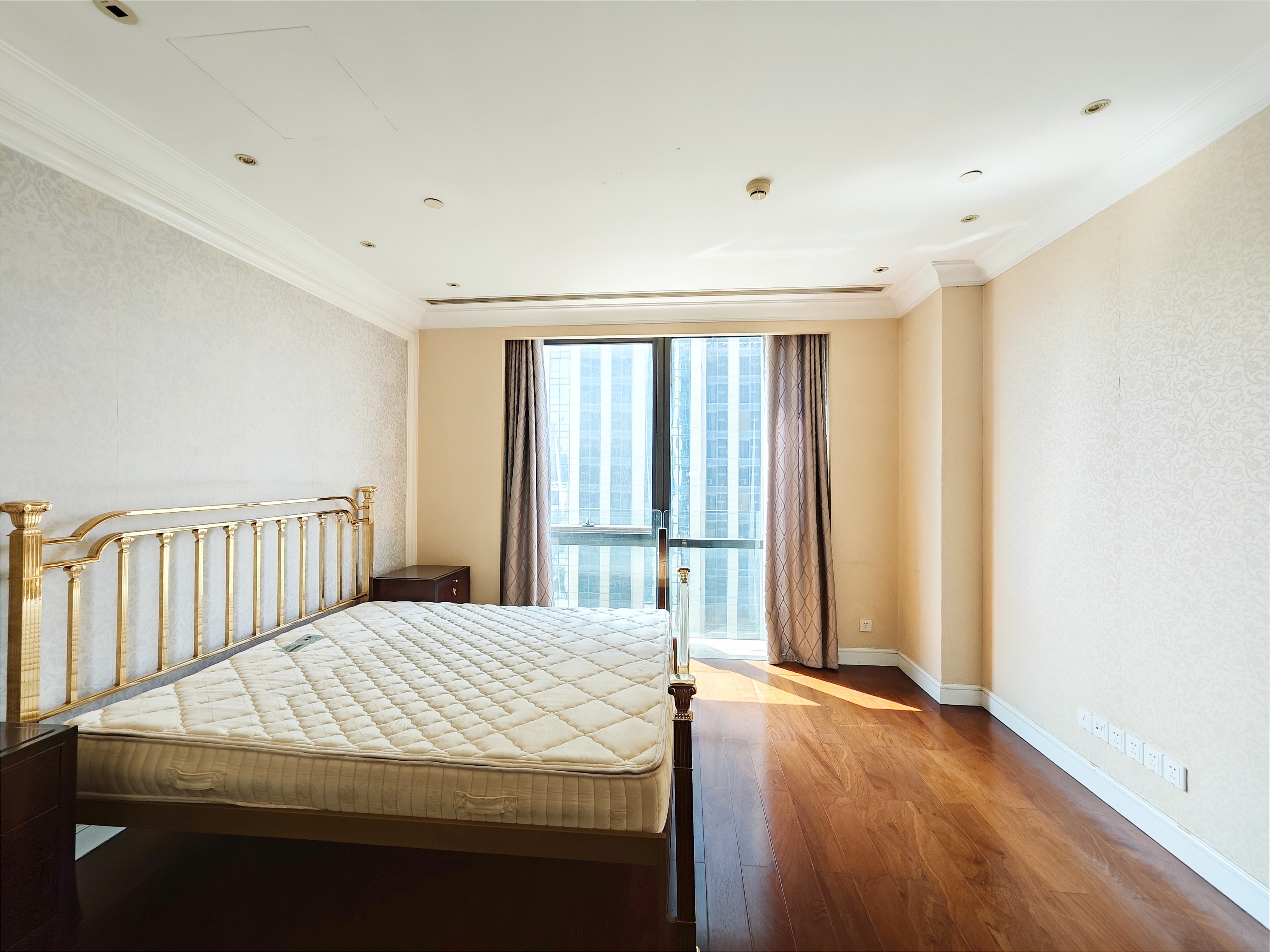 海尔绿城全运村玉兰公寓