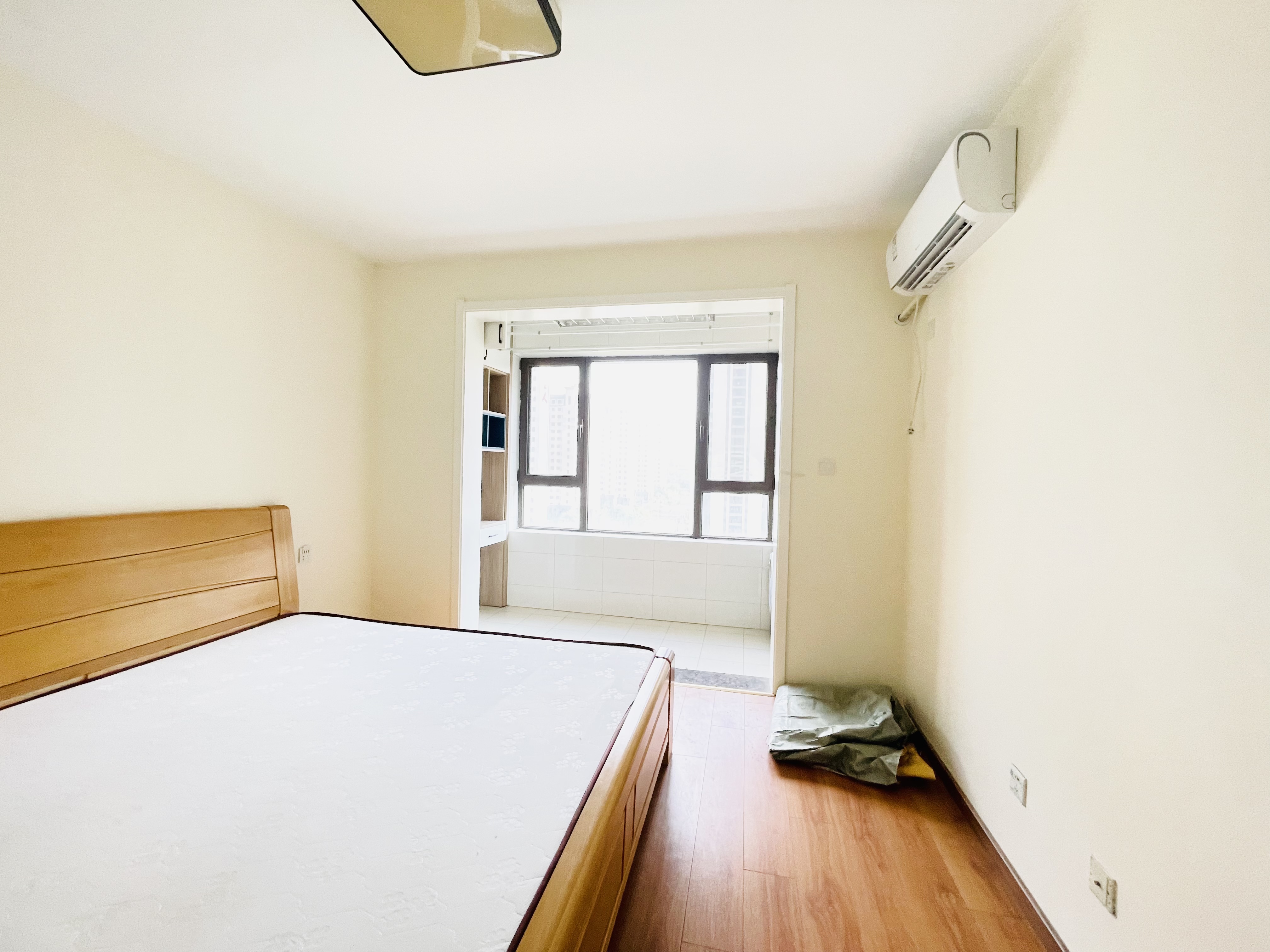 旭辉银盛泰金域蓝山