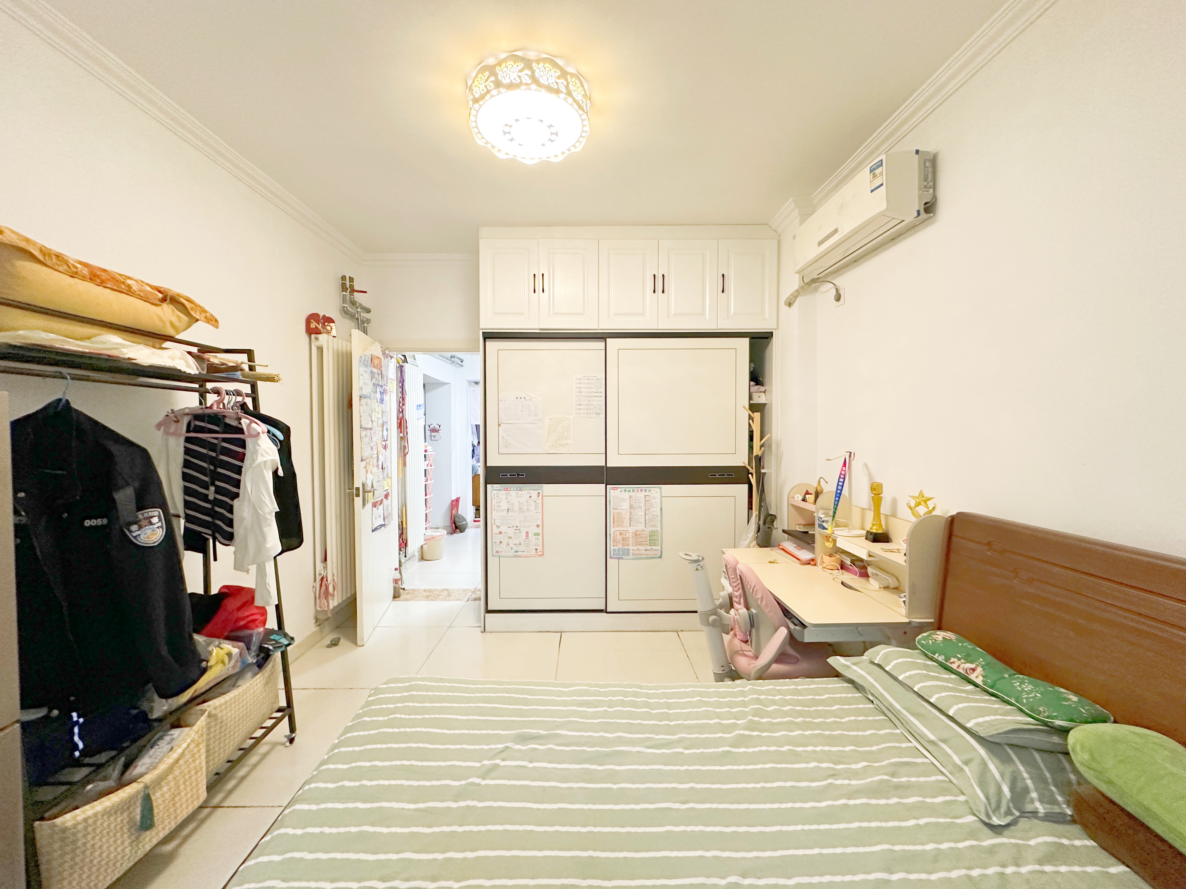 三里庄东街86号