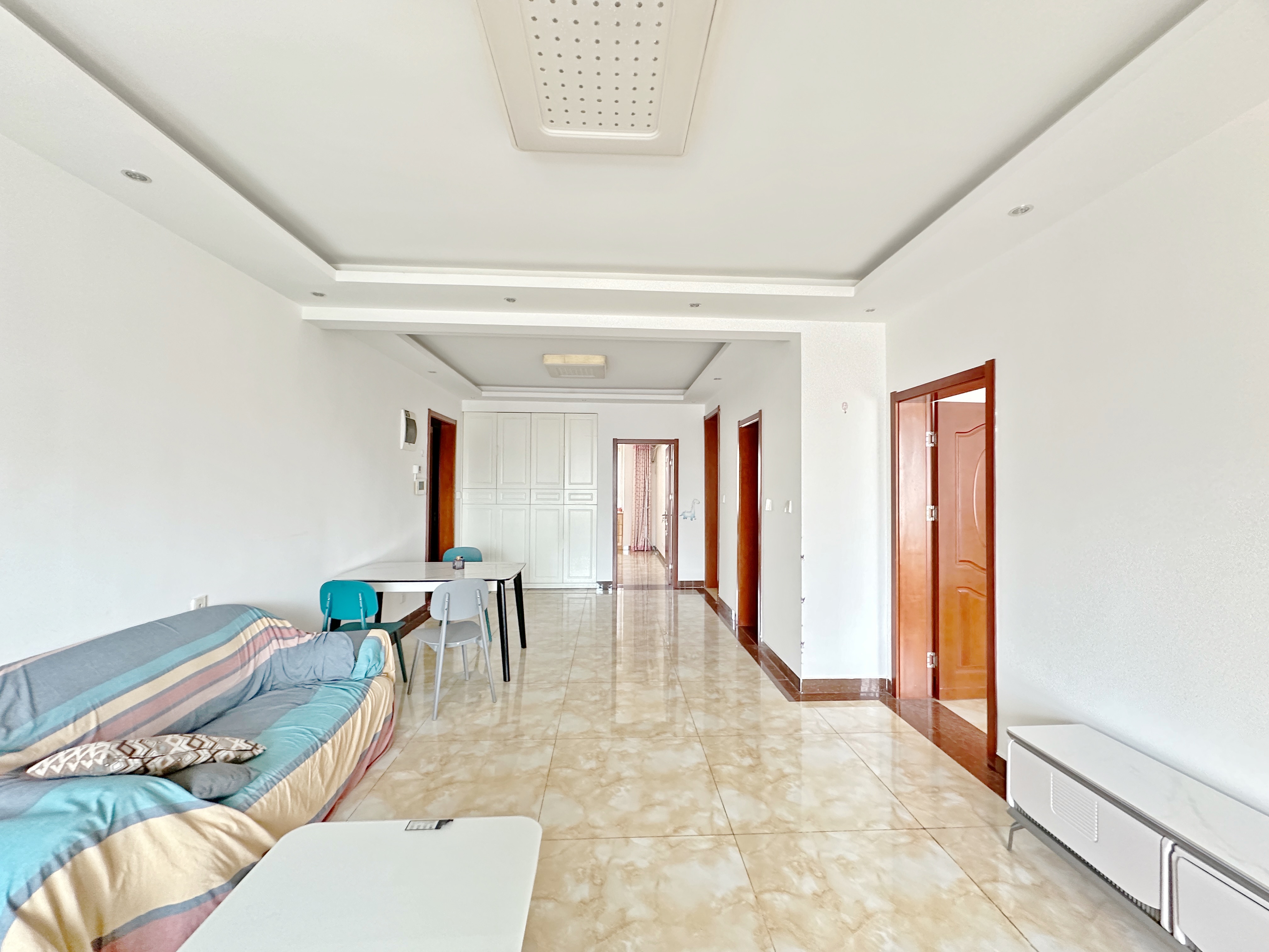 绿地新里卢浮公馆