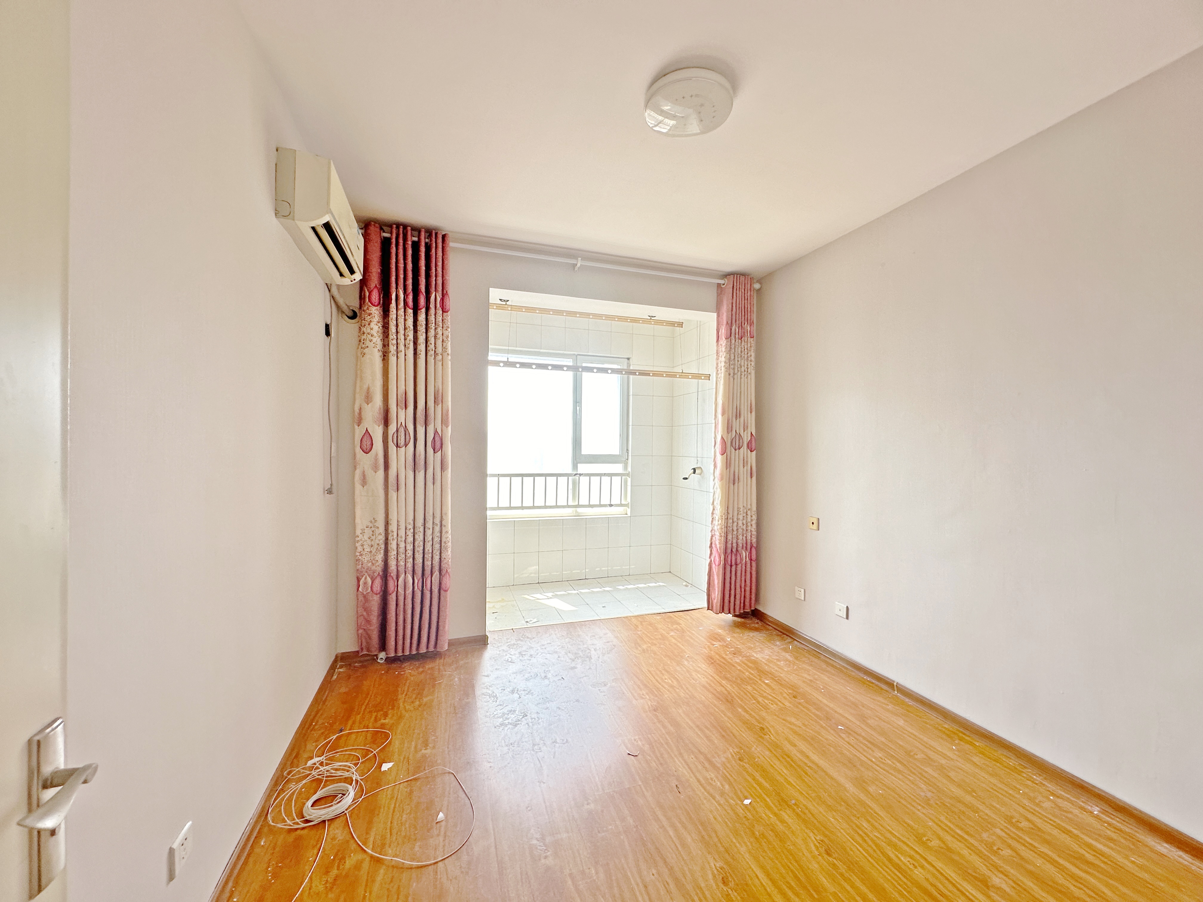 绿地新里卢浮公馆