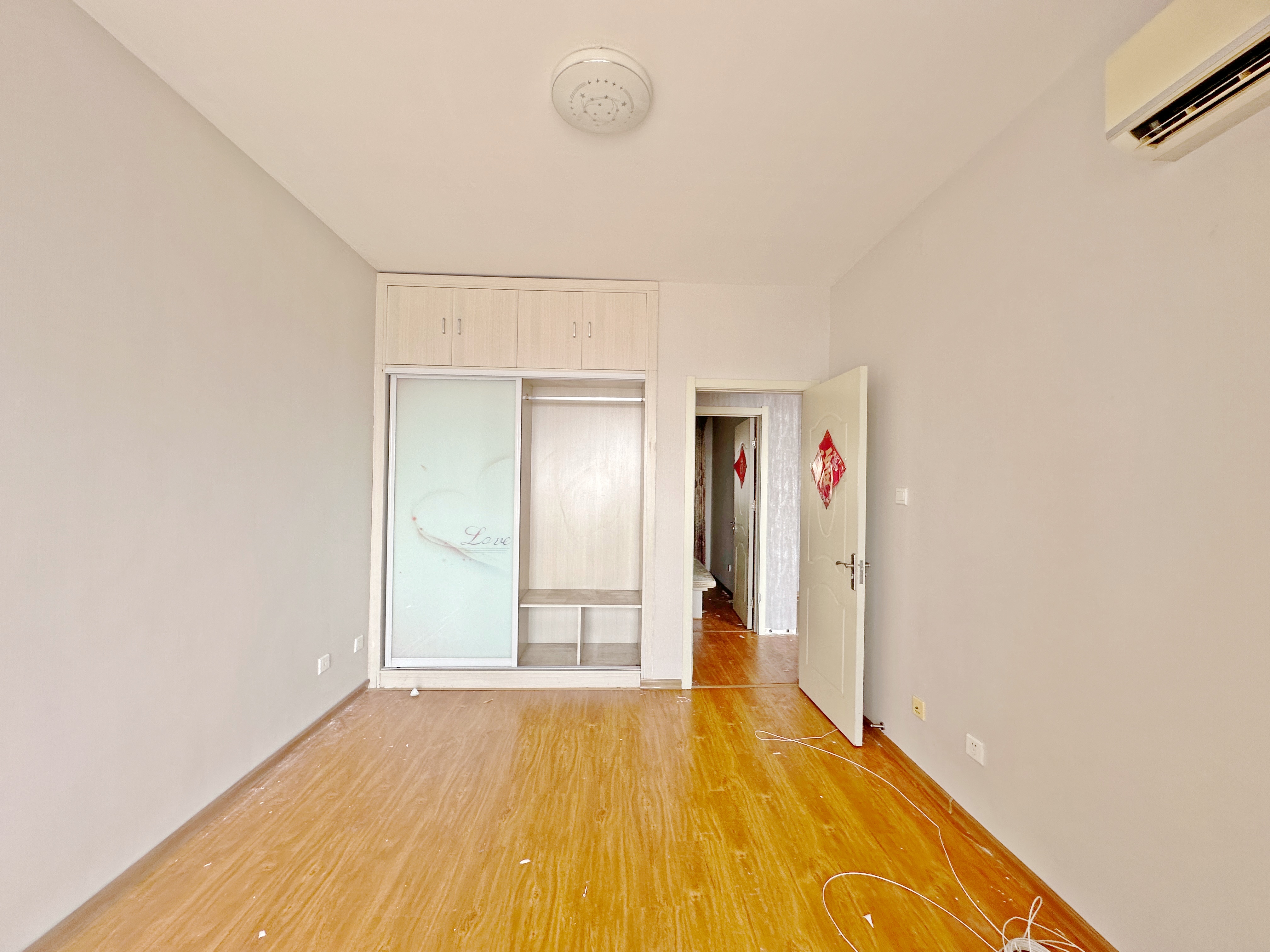 绿地新里卢浮公馆